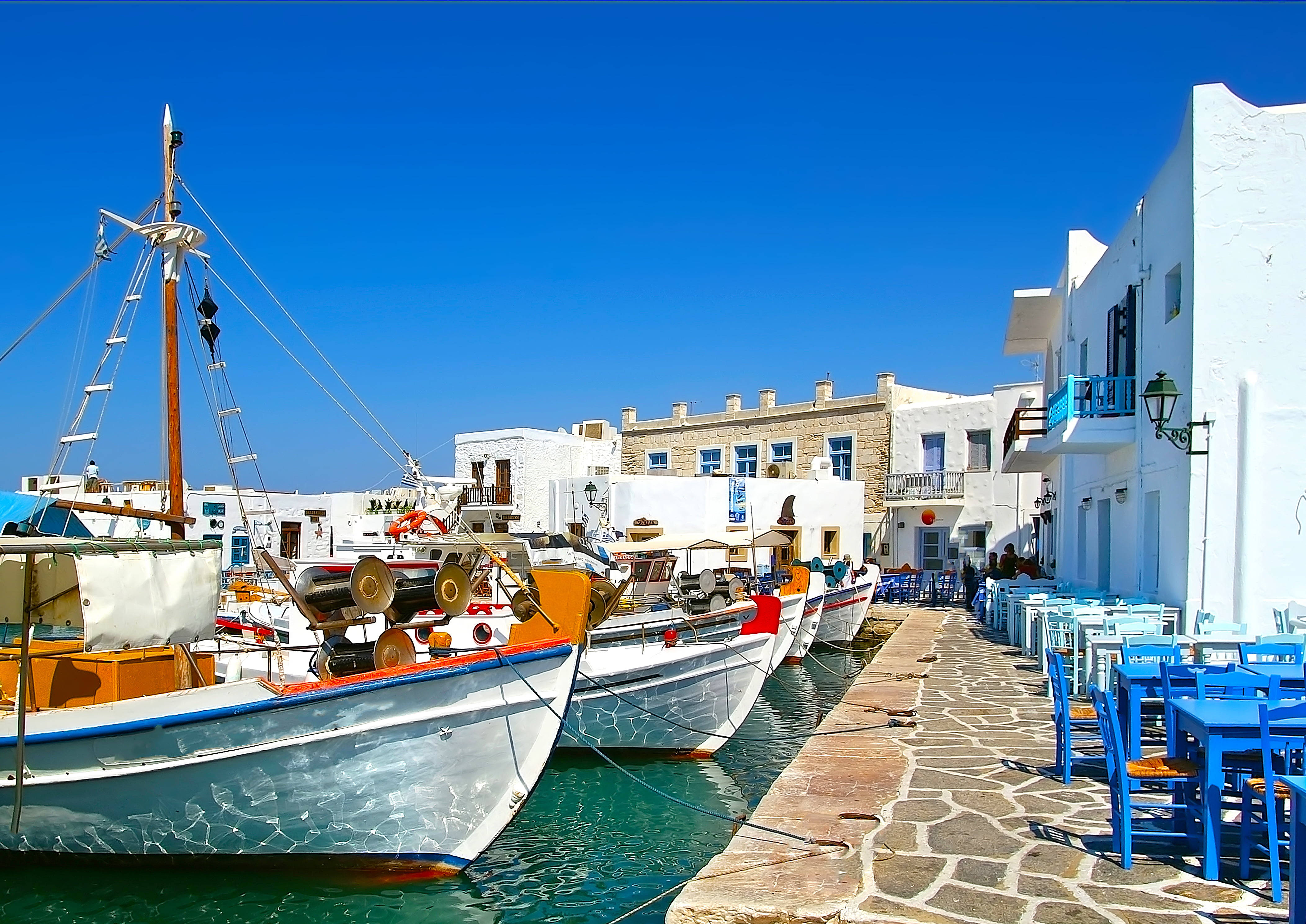 Country Summer, blue boats, sunlit Greek harbor, 4K Desktop Wallpaper