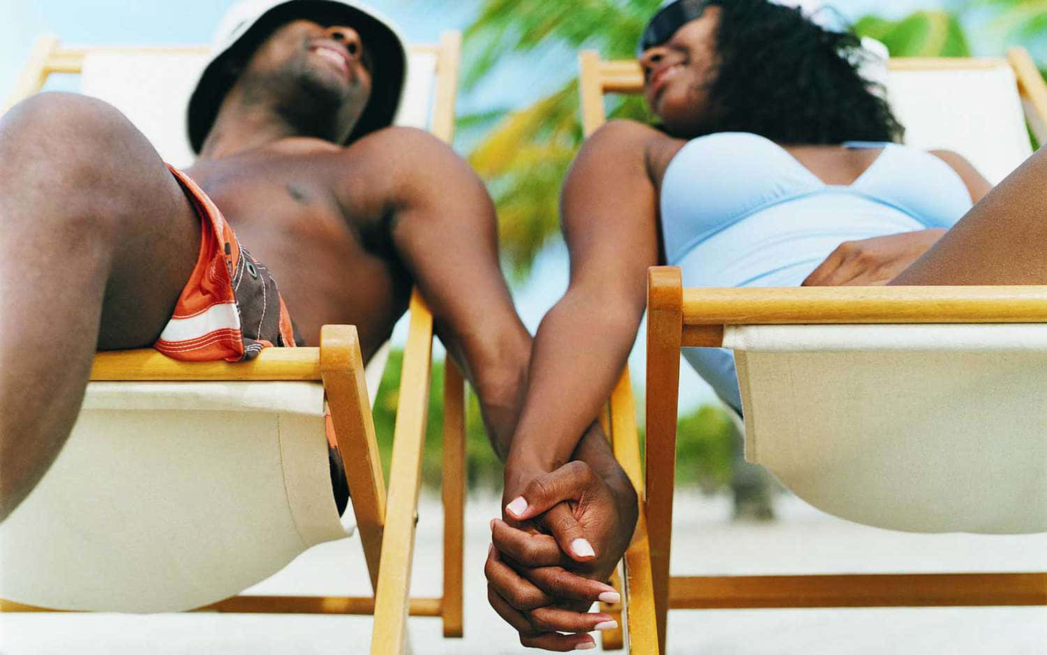 couple, beach, reclining chairs, HD Desktop Wallpaper