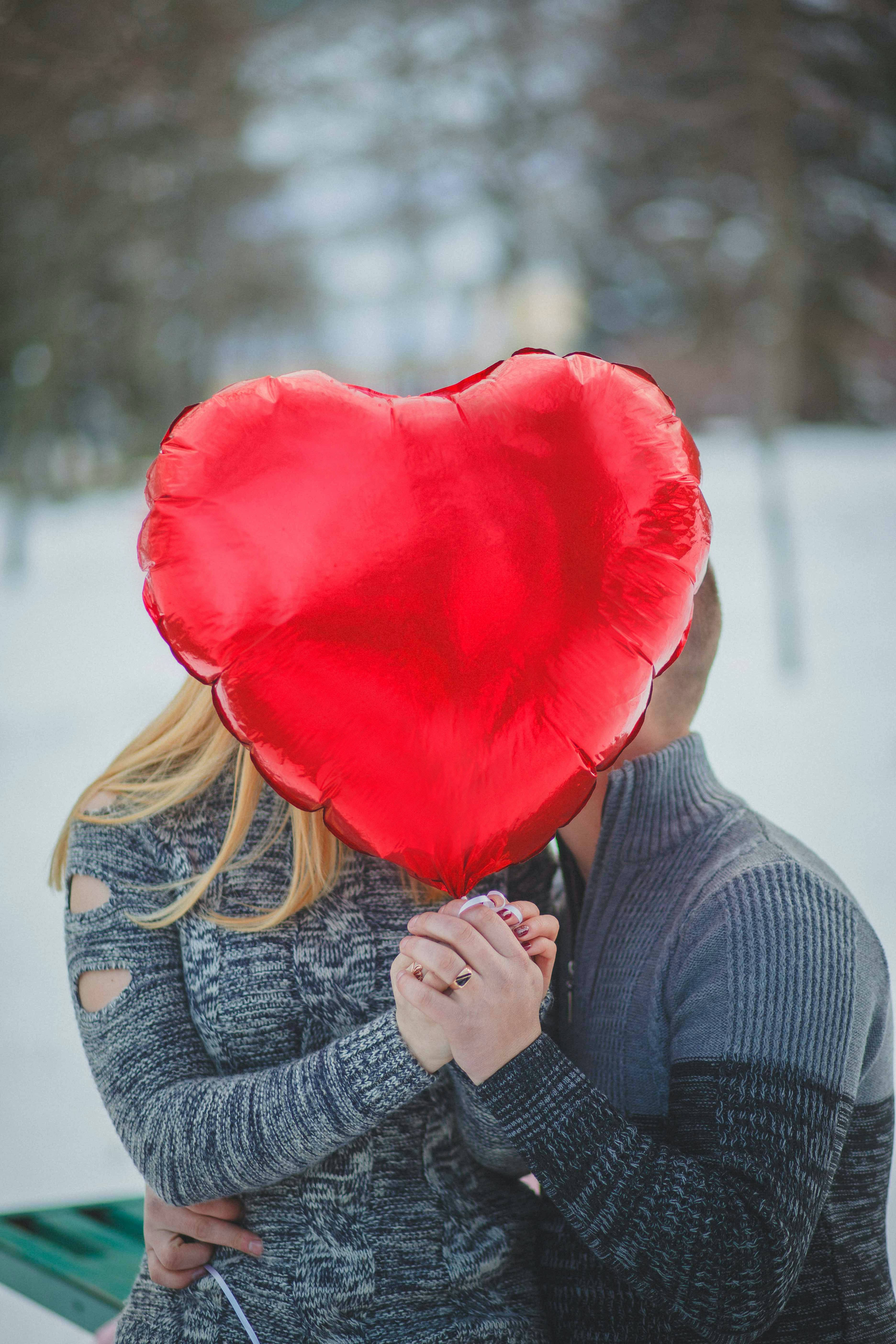 Couple In Love Red Heart Balloon, red heart balloon, snowy park, 5K Phone Wallpaper