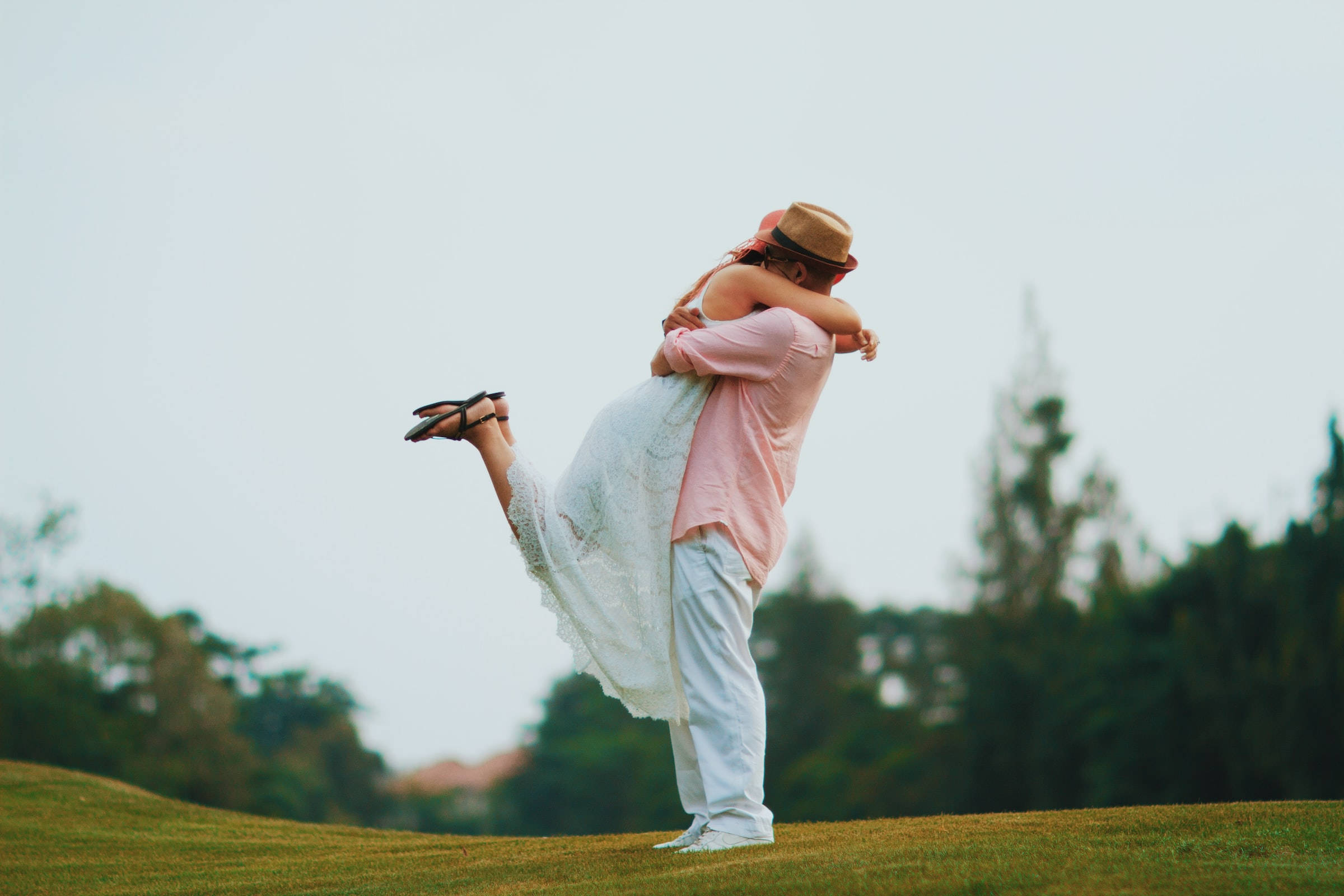 catcher hug, pink shirt, white dress, Full HD Desktop Wallpaper