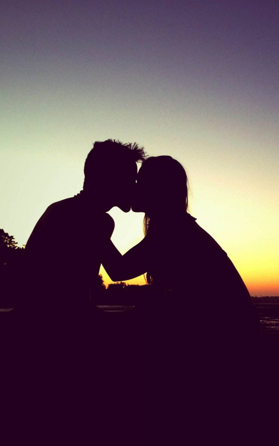 silhouetted couple, heart shape, vibrant sunset sky, HD Phone Wallpaper