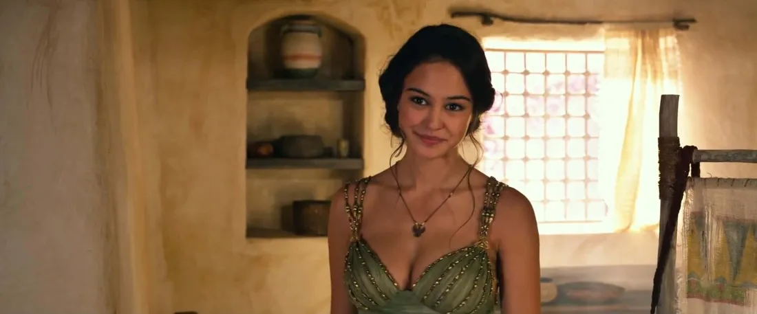 Courtney Eaton