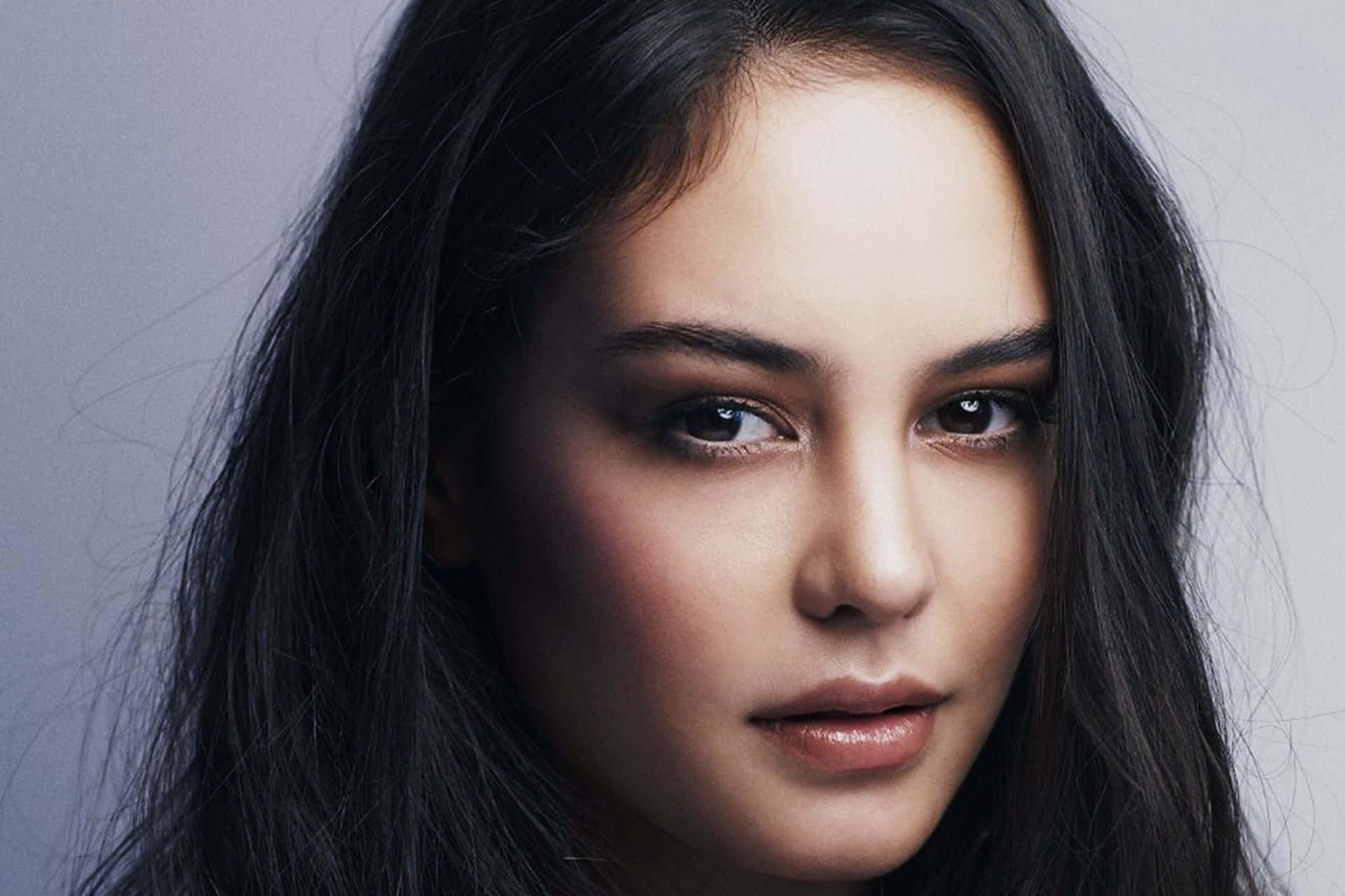 Courtney Eaton, dark hair, intense gaze, Full HD Desktop Wallpaper