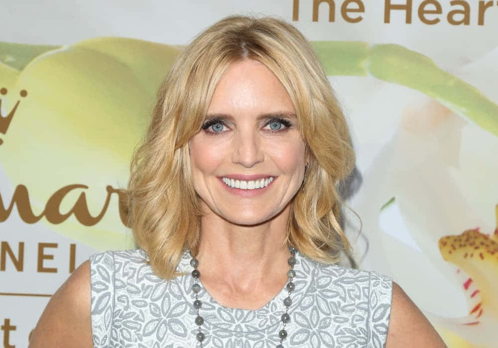 Courtney Thorne-Smith, blonde woman, blue eyes, SD Desktop Wallpaper