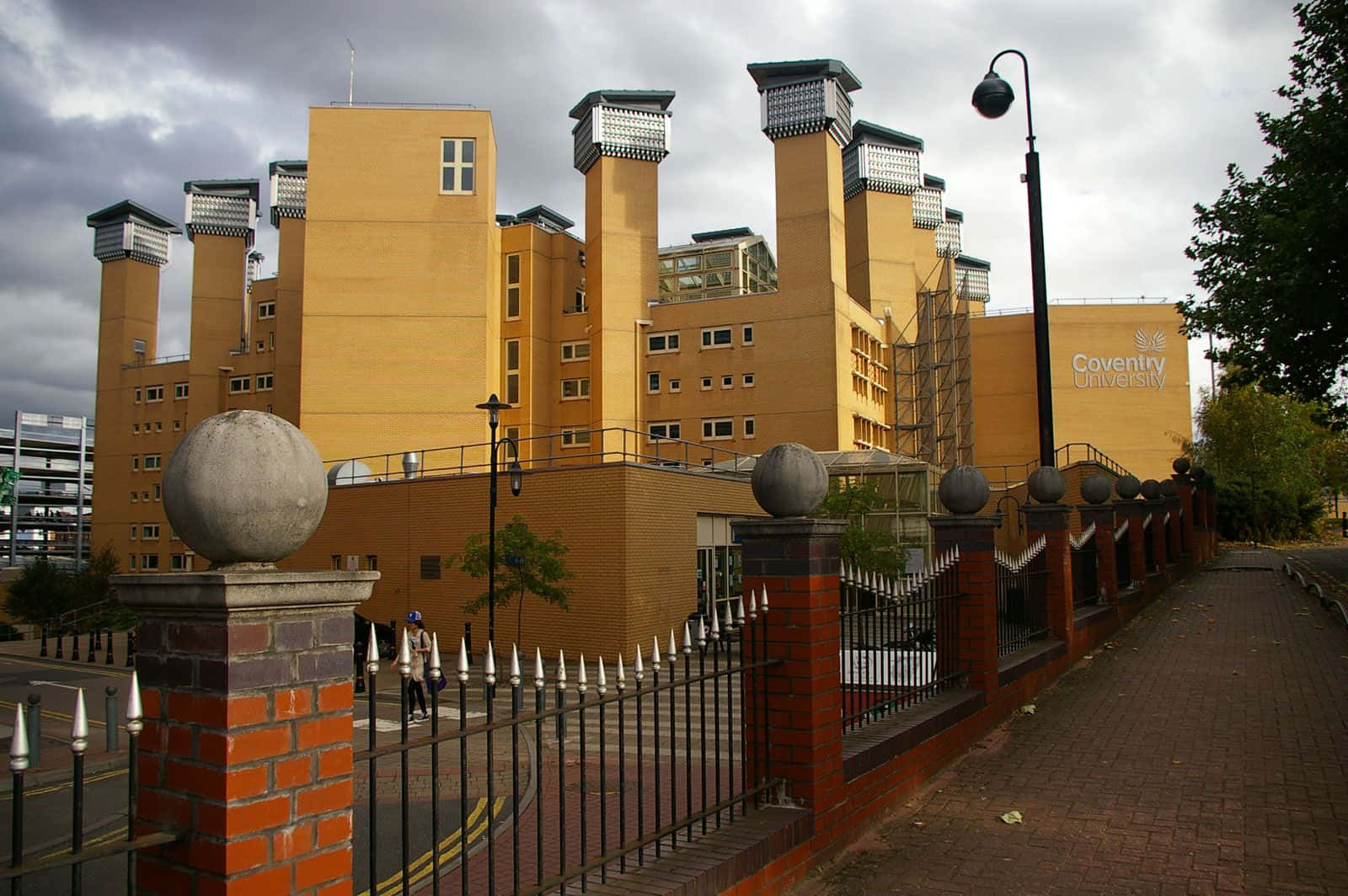 Coventry cityscape, yellow university building, chimney-like towers, HD Desktop Wallpaper
