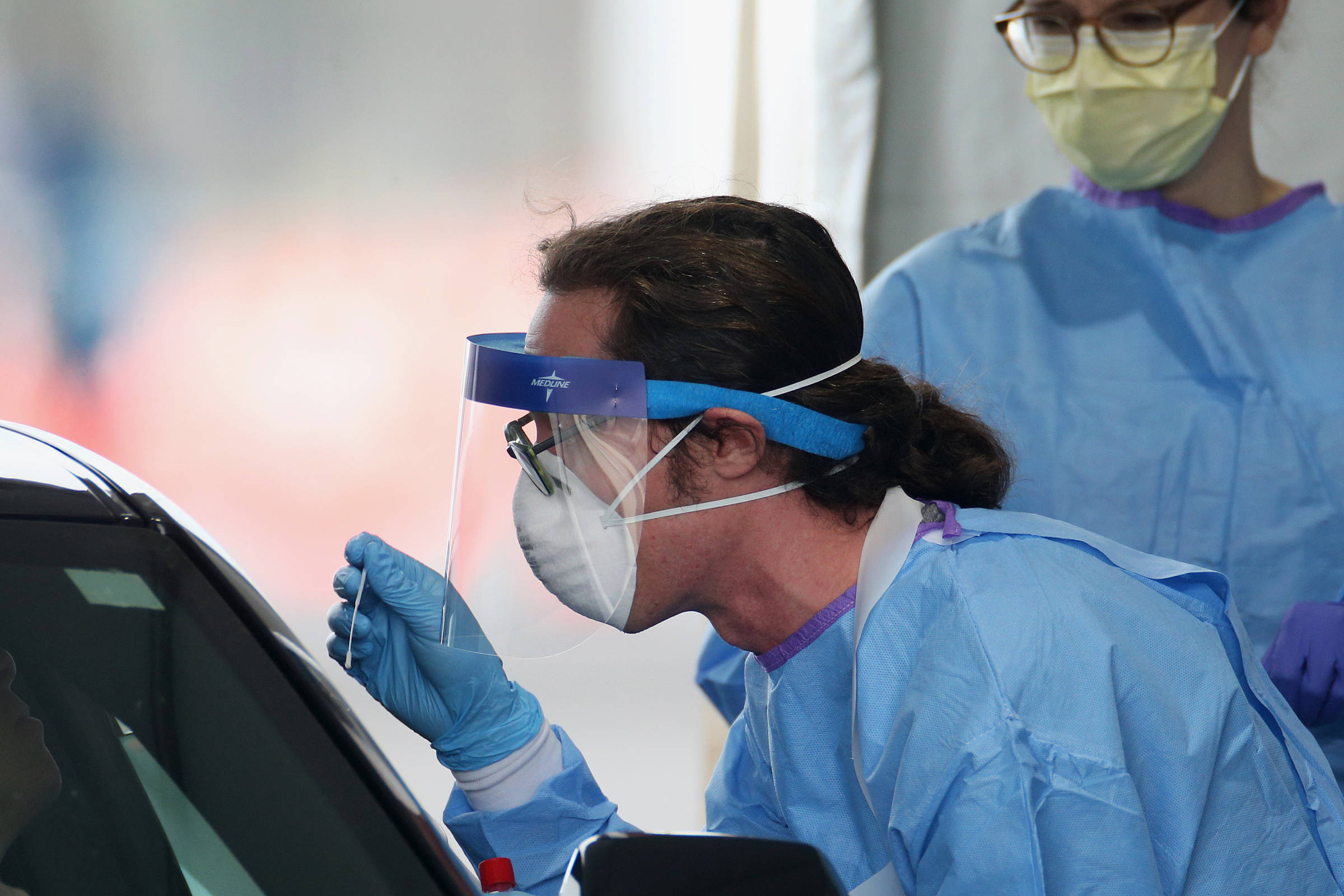 Covid-19 Drive Through Testing Site, healthcare worker, blue scrubs, Full HD Desktop Wallpaper