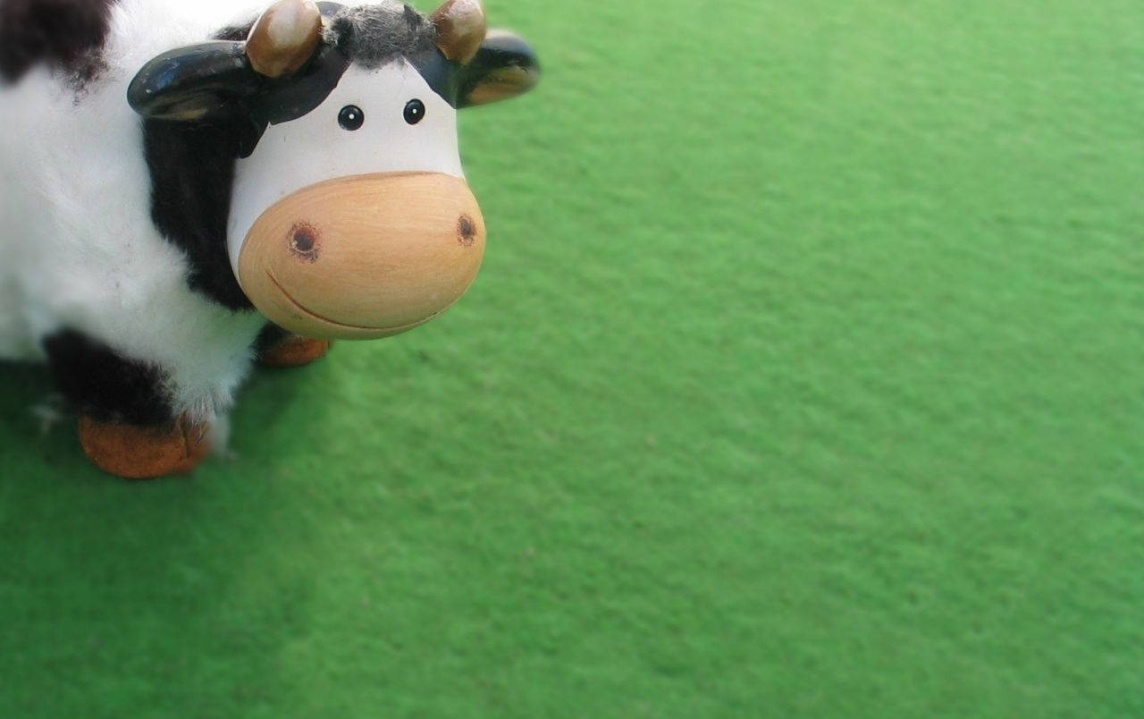 cow toy, black and white, wooden horns, HD Desktop Wallpaper