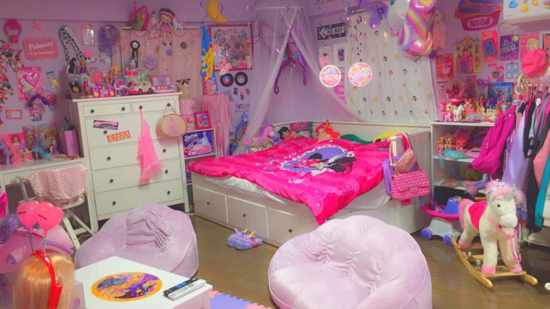 kawaii room, pink themed girl's bedroom, canopy bed, Full HD Desktop Wallpaper