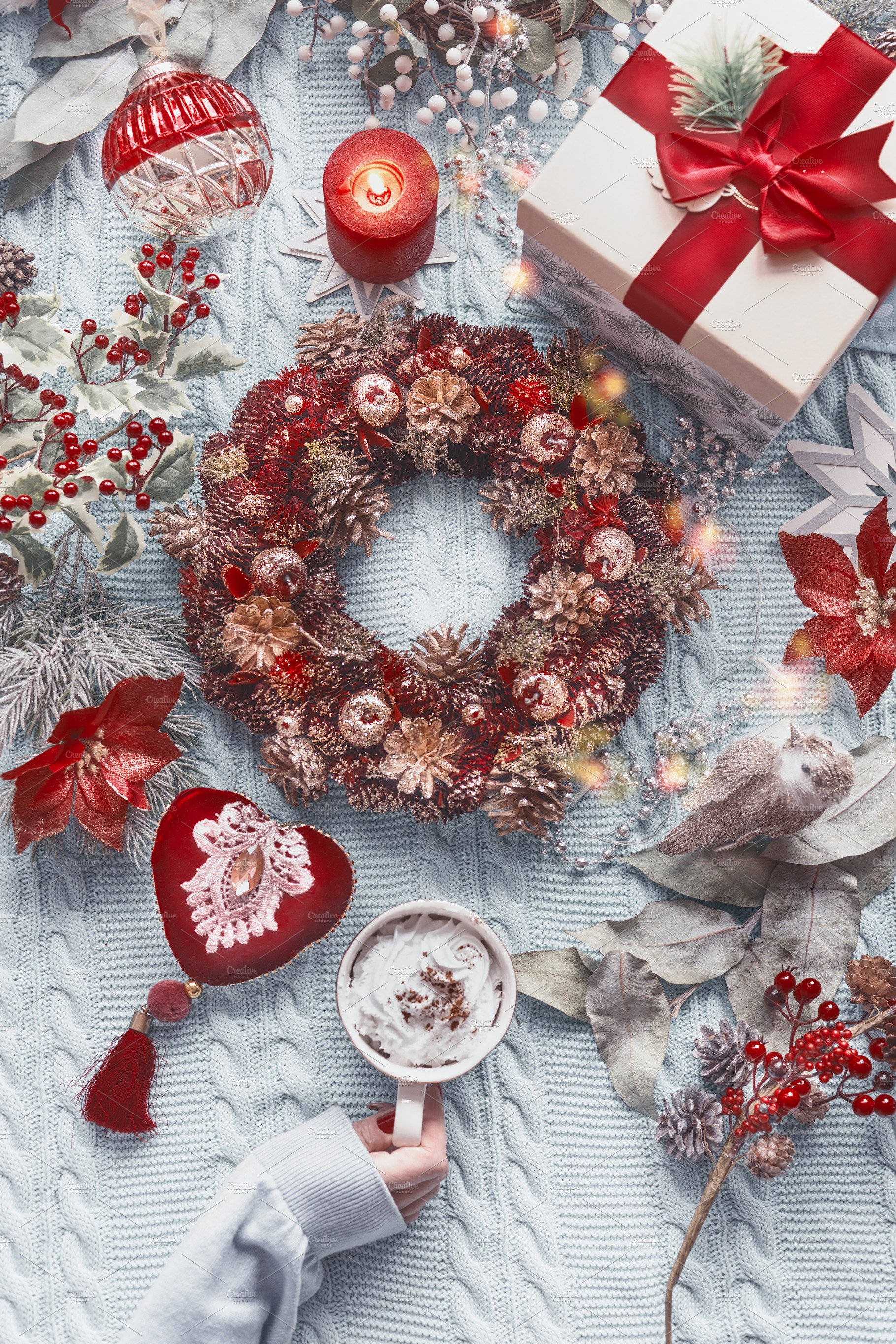 cozy christmas aesthetic, red wreath, gift box, 2K Phone Wallpaper