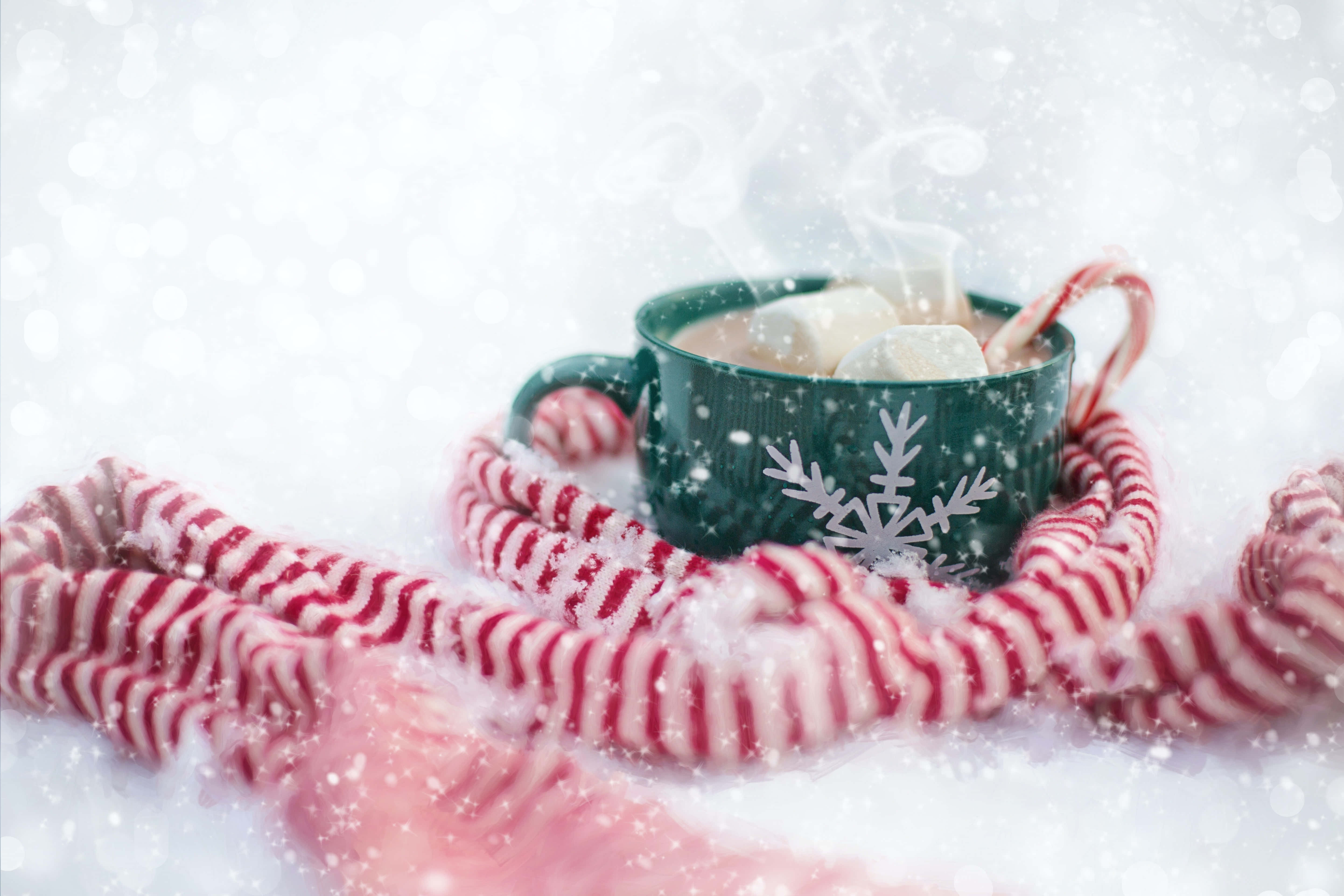 green mug, marshmallows, snowflake design, 5K Desktop Wallpaper