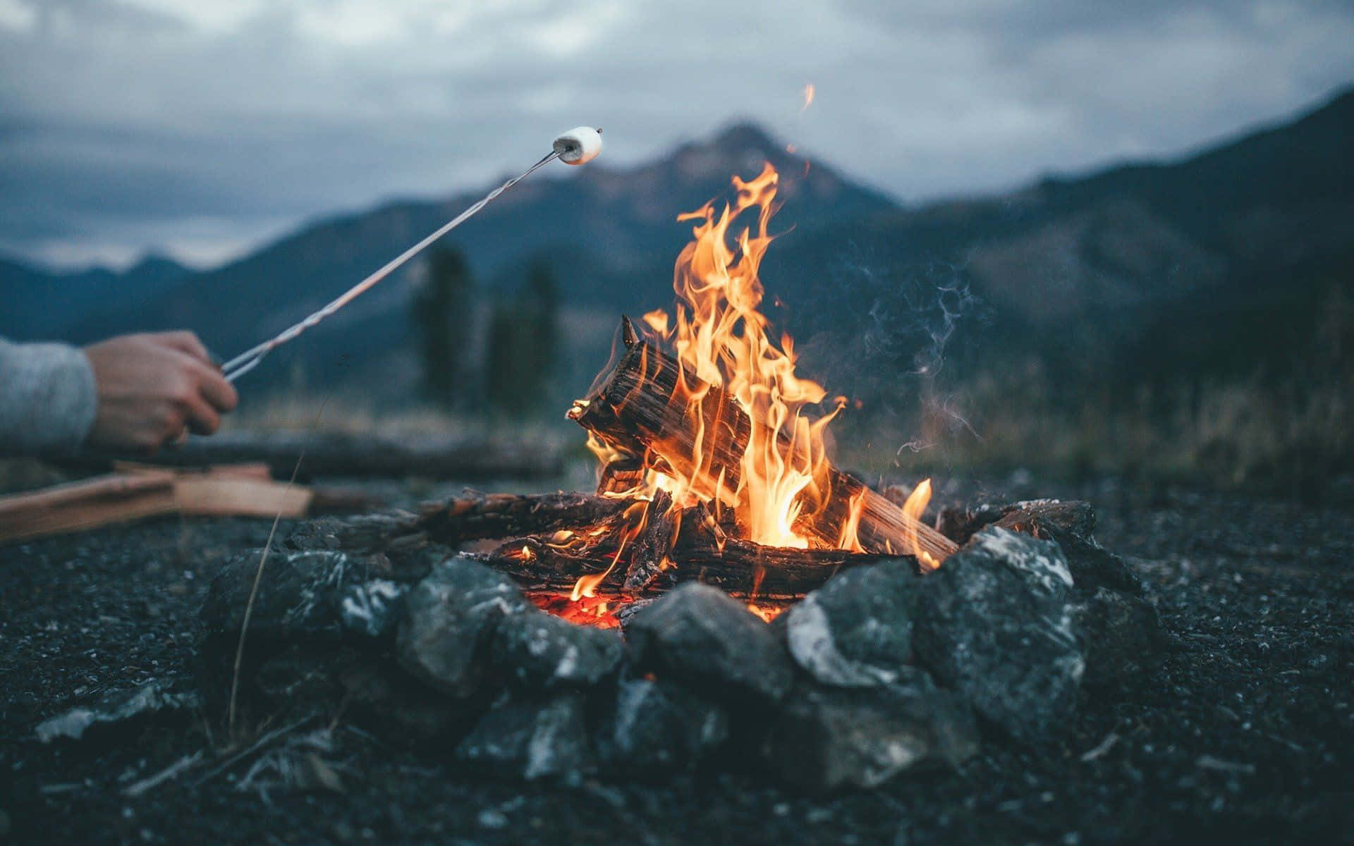 fall bonfire, crackling campfire, mountains in the misty background, Full HD Desktop Wallpaper
