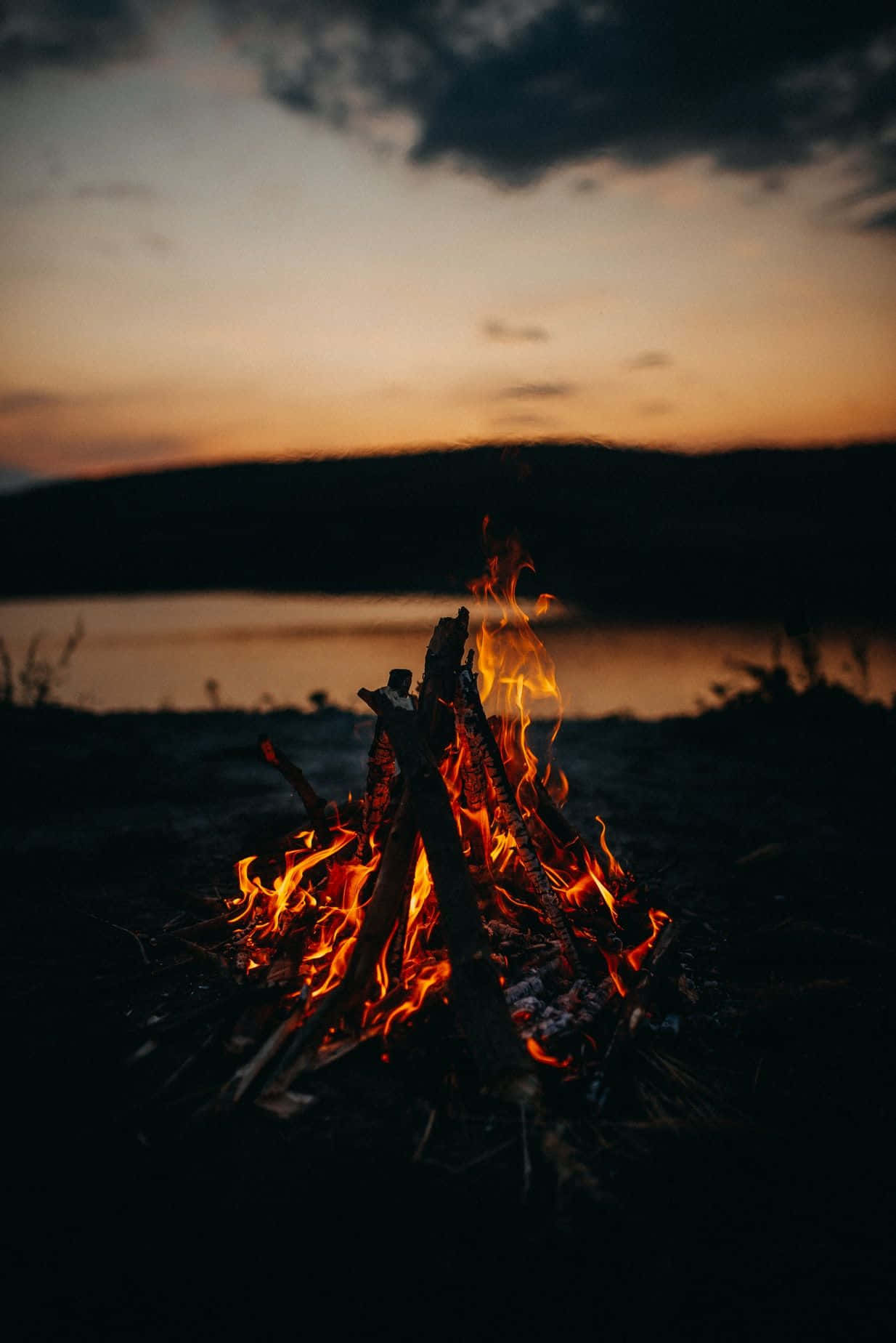 fall bonfire, twilight sky, calm lake, HD Phone Wallpaper