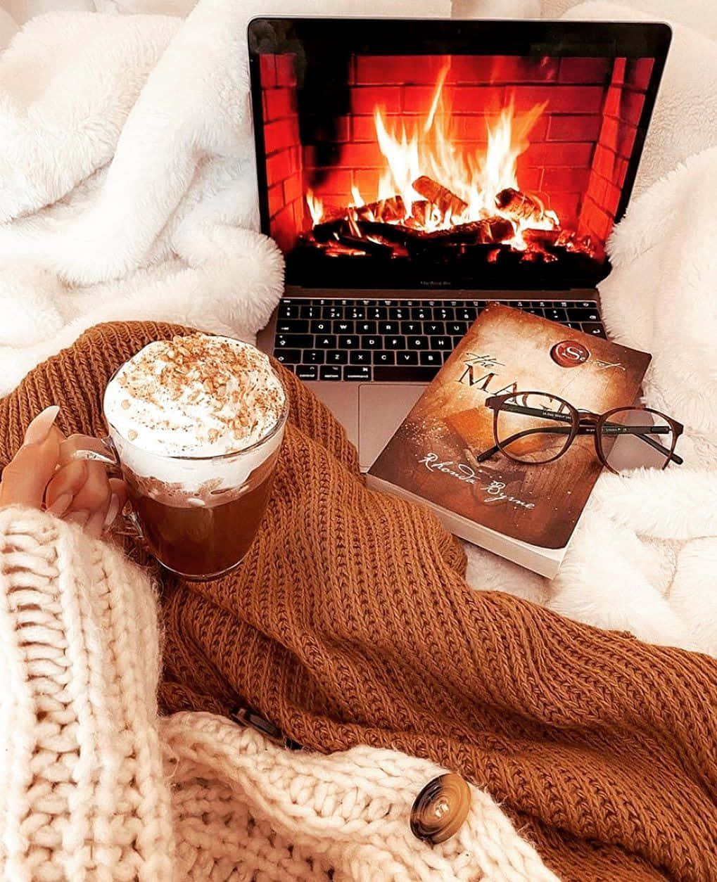 Cozy Fire, hot cocoa, laptop showing a fireplace, SD Phone Wallpaper