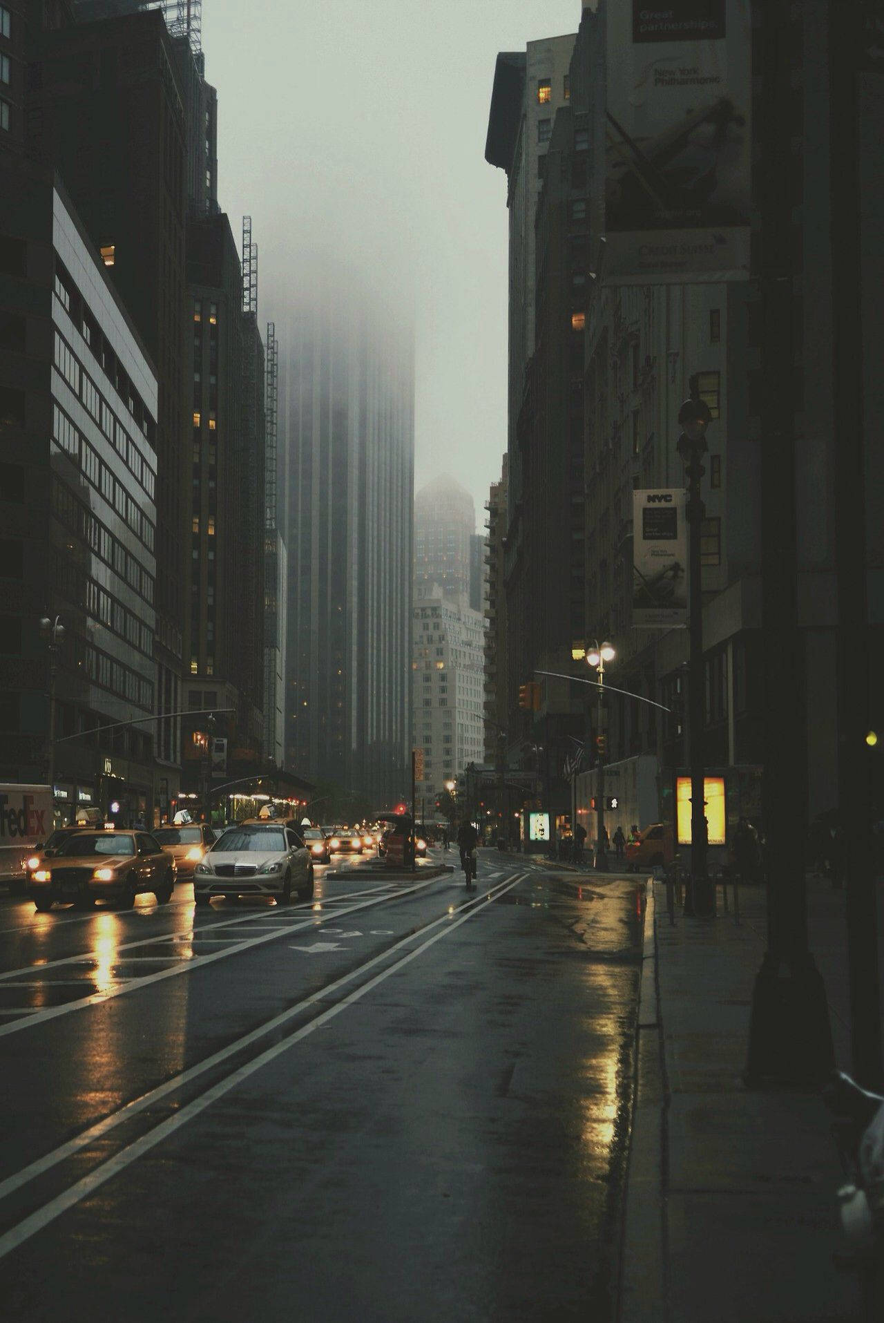 iPhone, home screen, rainy city street, HD Phone Wallpaper