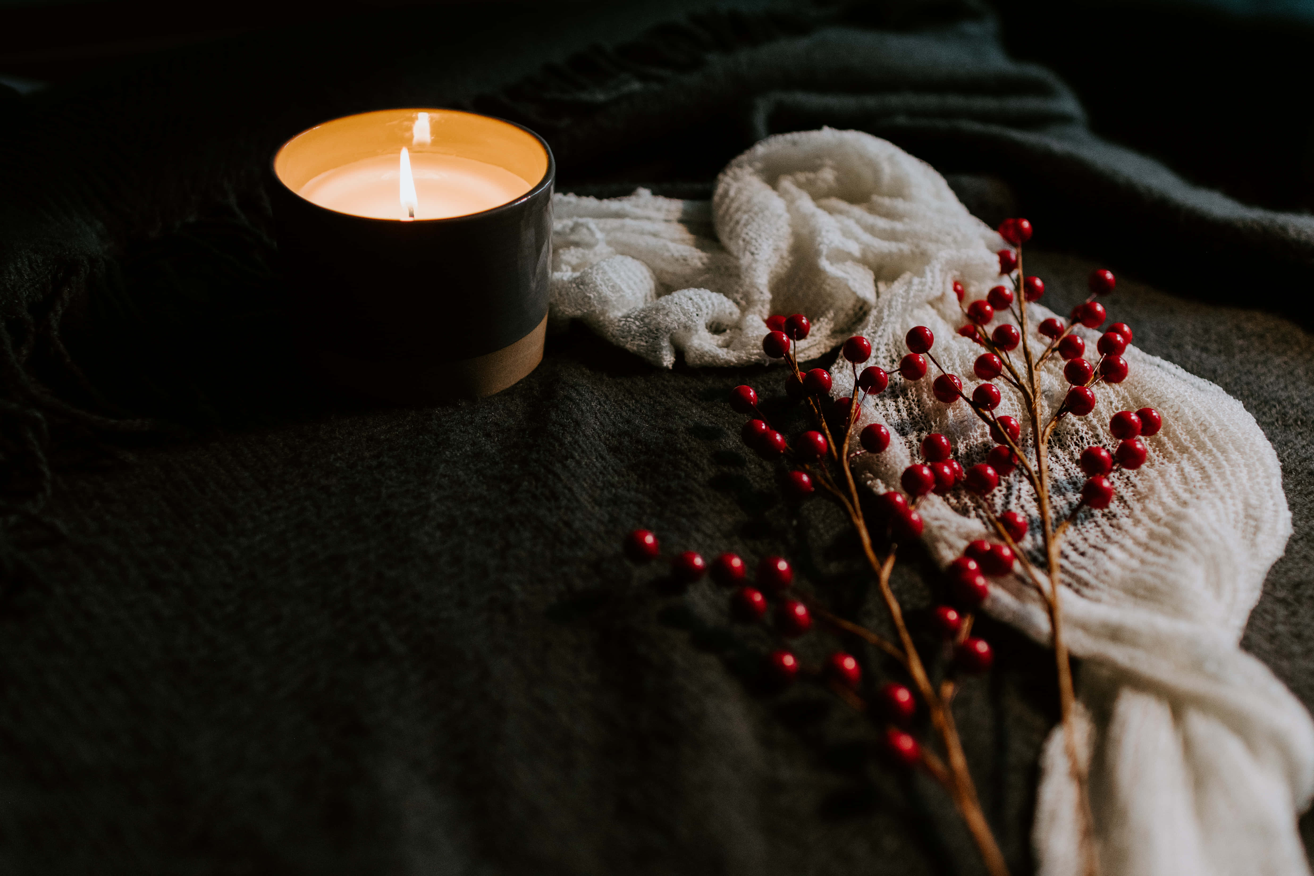 candle, red berries, white knit scarf, 5K Desktop Wallpaper