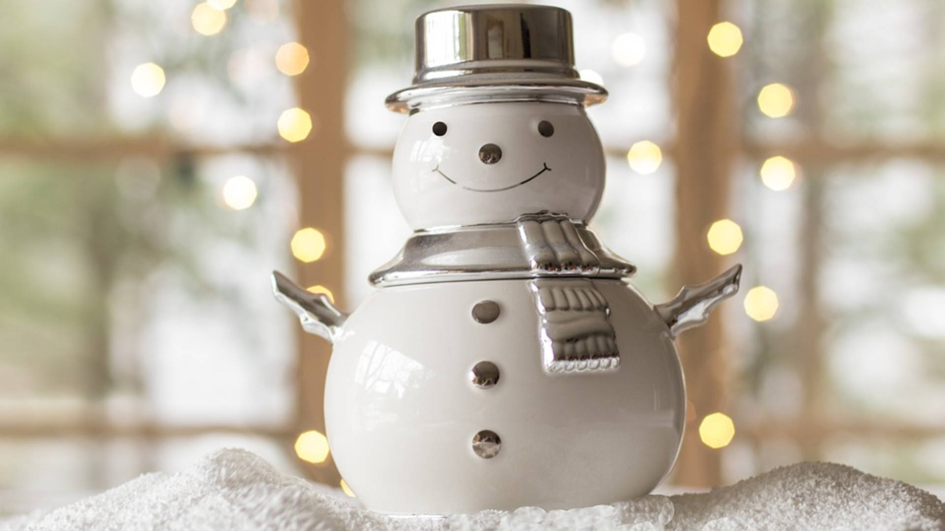 ceramic snowman figurine, silver hat scarf and buttons, faux snow, Full HD Desktop Wallpaper