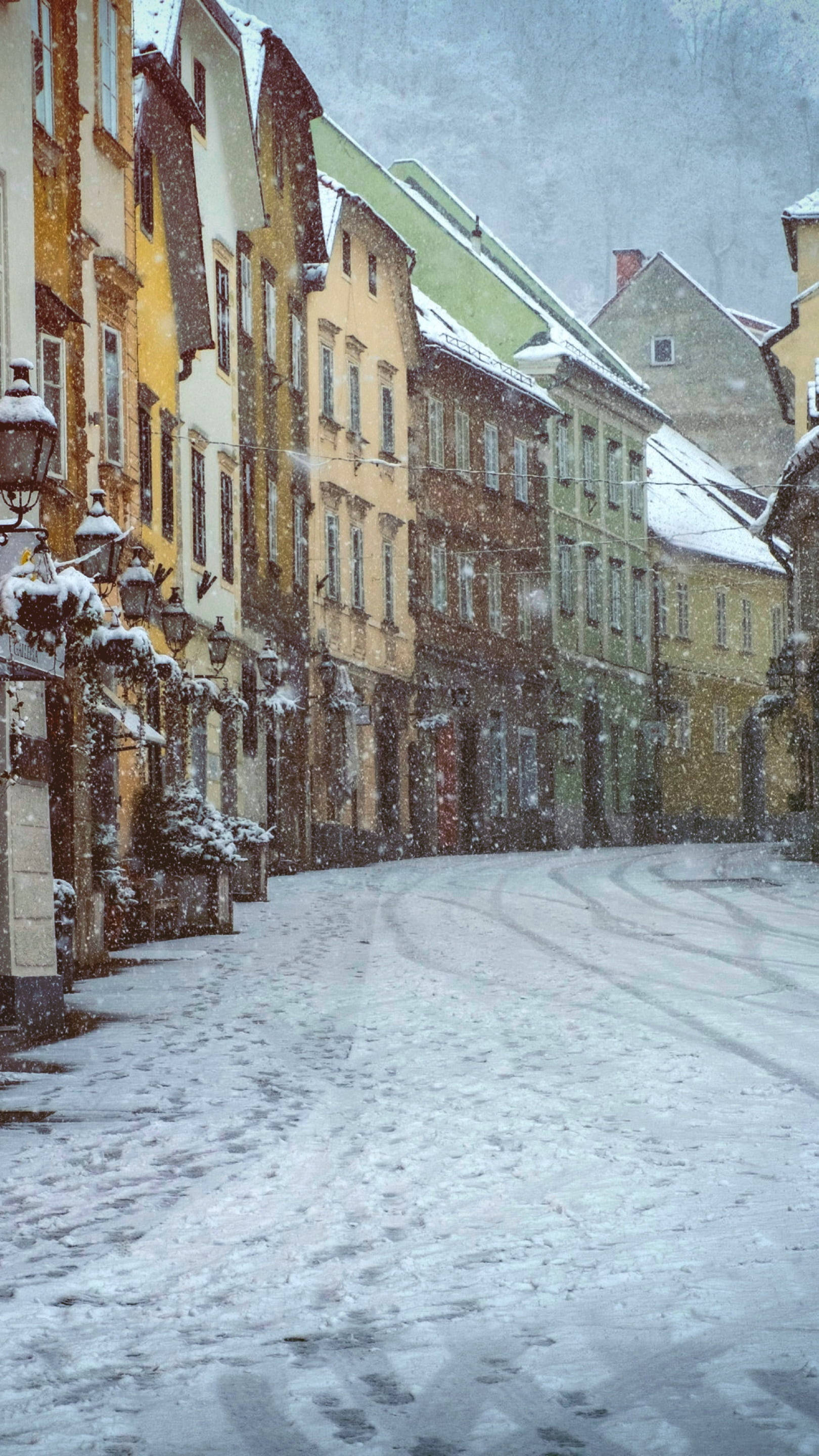 cozy winter, snowflakes, cobblestone street, 2K Phone Wallpaper