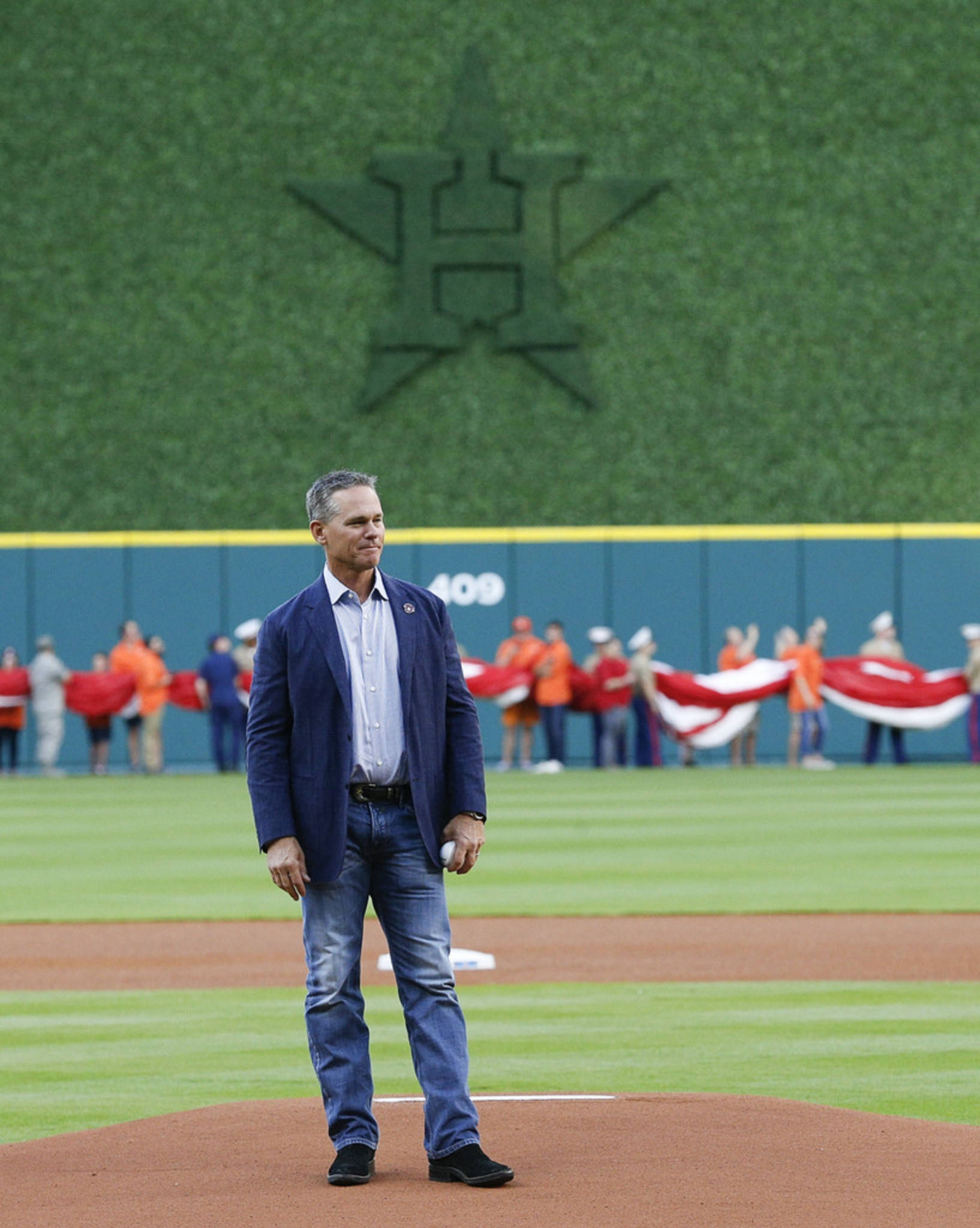 Craig Biggio, pitcher's mound, blue blazer, Full HD Phone Wallpaper