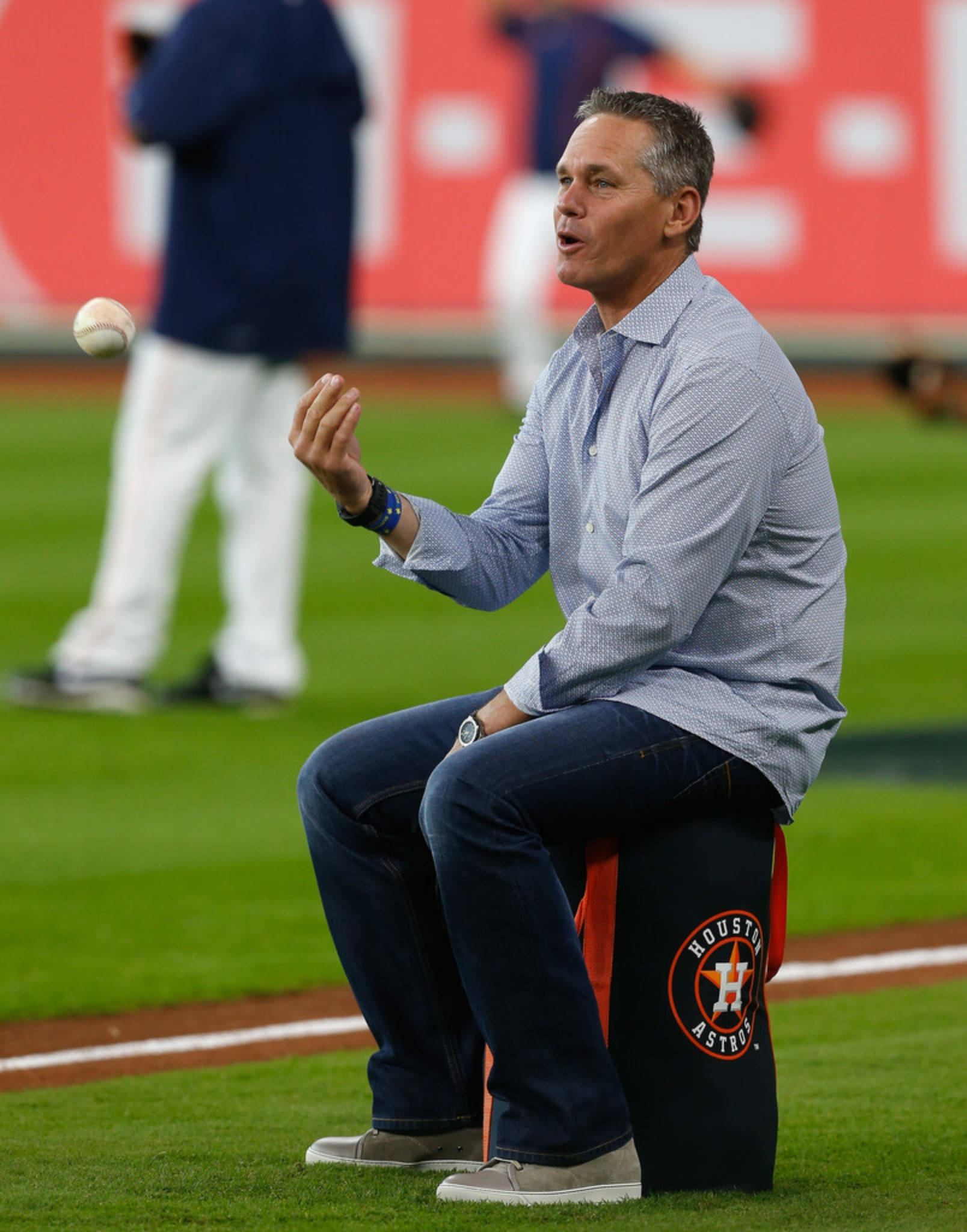 Craig Biggio, baseball coach, team-branded stool, Full HD Phone Wallpaper