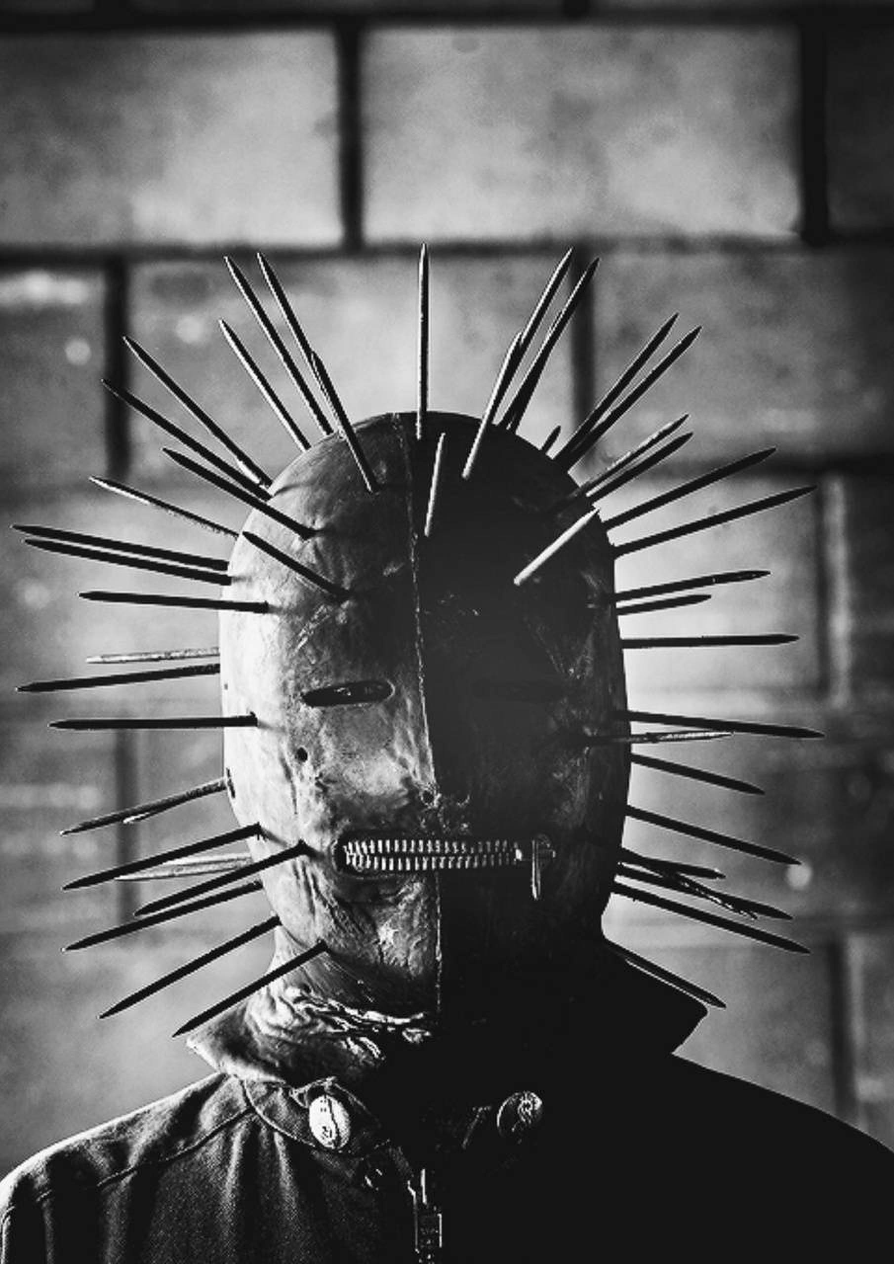 Craig Jones, spiked mask, zipper mouth, 2K Phone Wallpaper