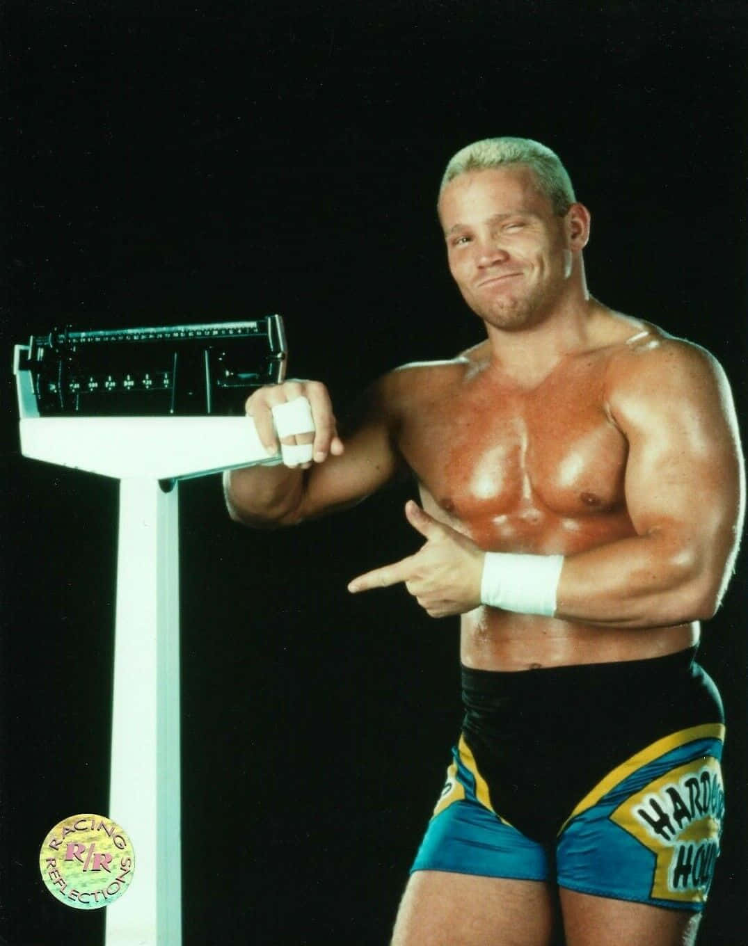 Crash Holly, blue and yellow trunks, weighing scale, HD Phone Wallpaper