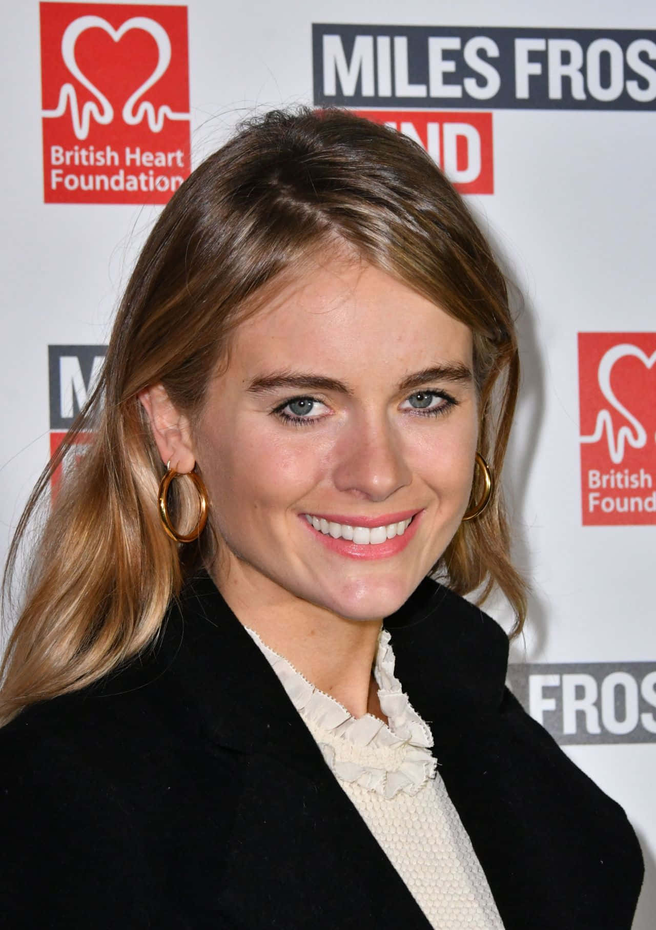 Cressida Bonas, British Heart Foundation event, black blazer, HD Phone Wallpaper
