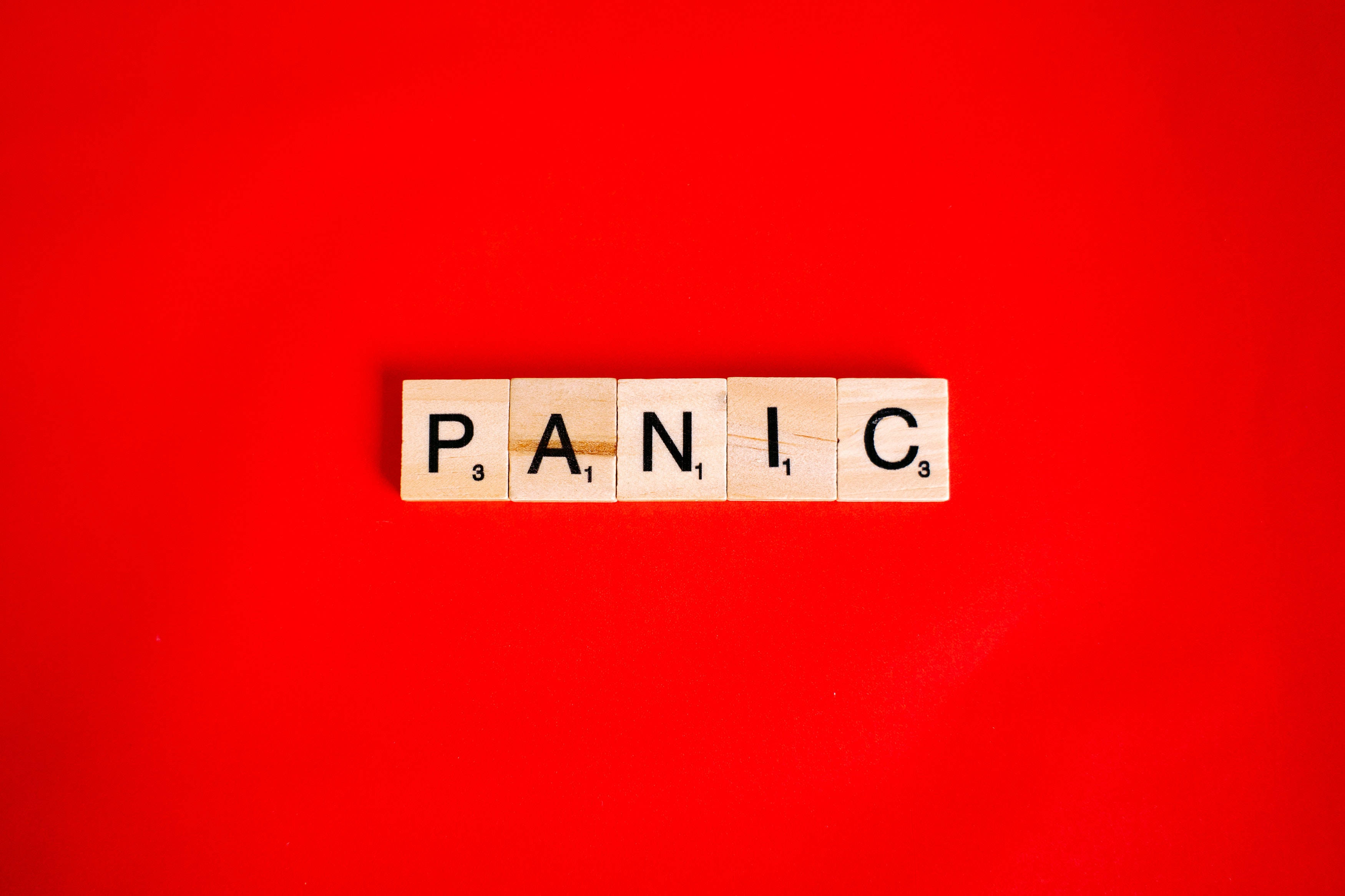 Panic, Scrabble tiles, wooden Scrabble tiles, 2K Desktop Wallpaper