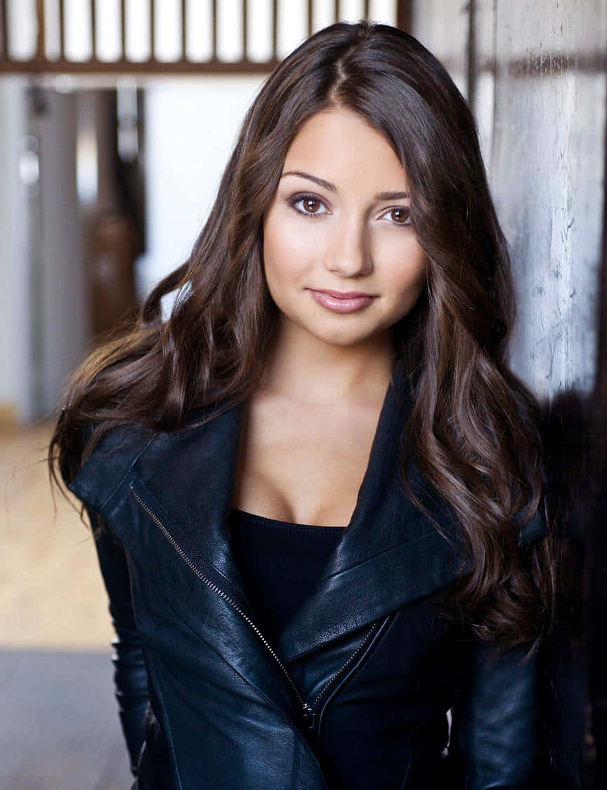 Cristine Prosperi, black leather jacket, long brown hair, SD Phone Wallpaper