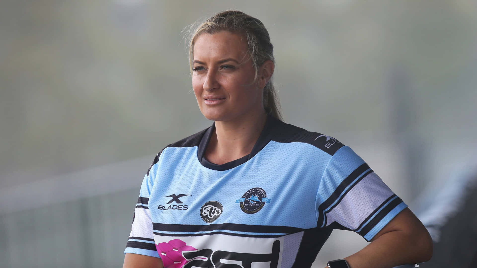 Cronulla Sharks, Womens Player, light blue and black jersey, Full HD Desktop Wallpaper