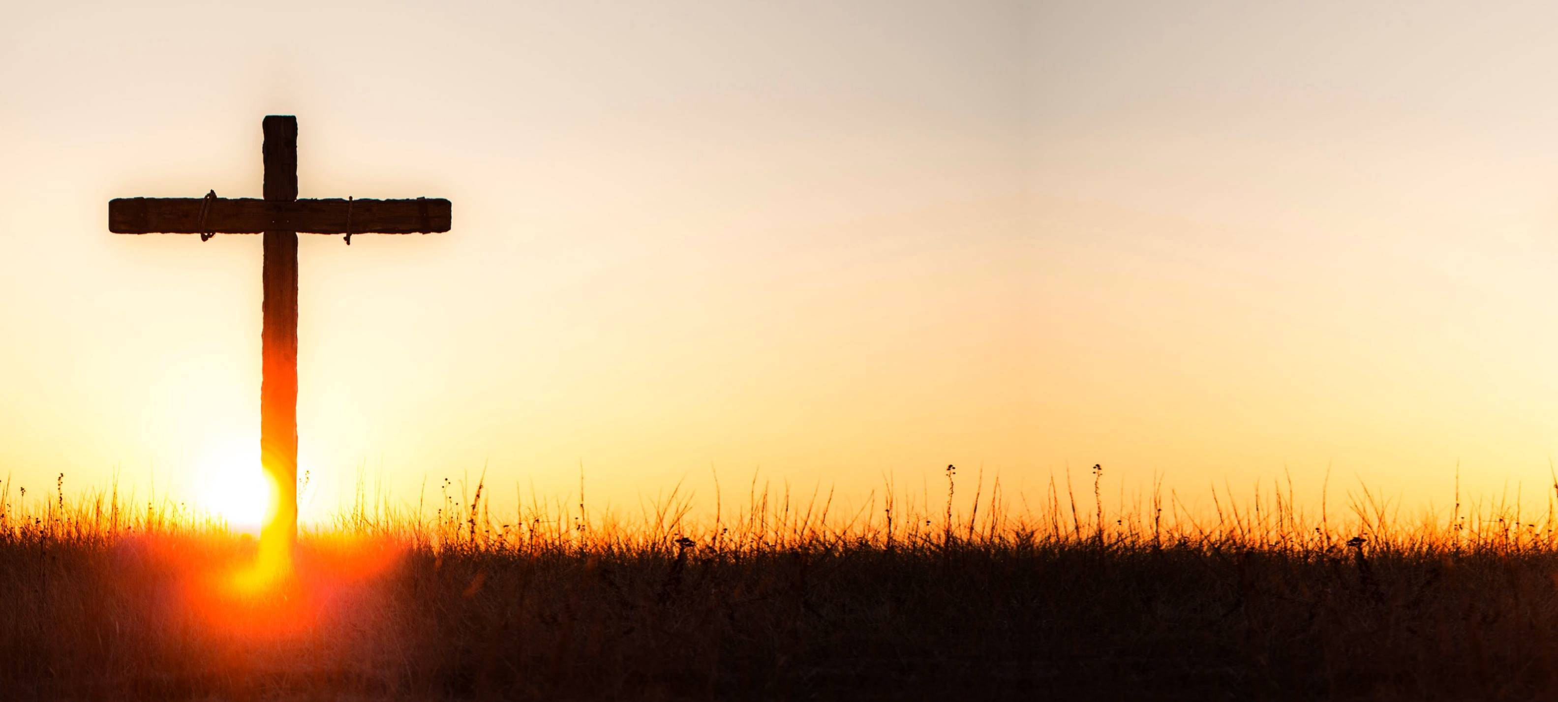 Red Sunrise, wooden cross, glowing sunset, 2K Desktop Wallpaper