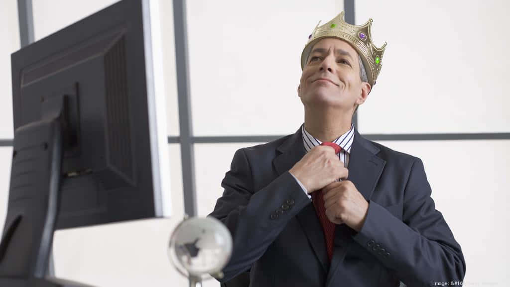 egotistical ceo, gold crown, modern office, SD Desktop Wallpaper