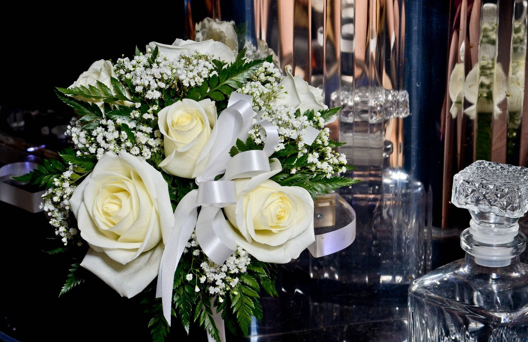 white rose, baby's breath, silver ribbon, Full HD Desktop Wallpaper