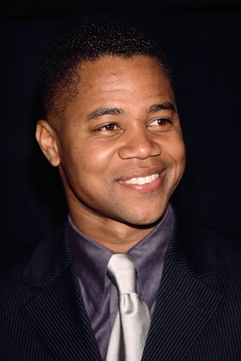 Cuba Gooding Jr, dark pinstripe suit, silver tie, SD Phone Wallpaper