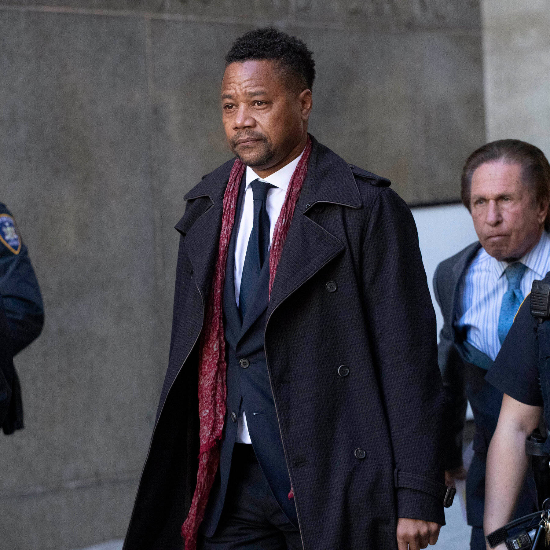 Cuba Gooding Jr, dark coat, red scarf, HD Desktop Wallpaper
