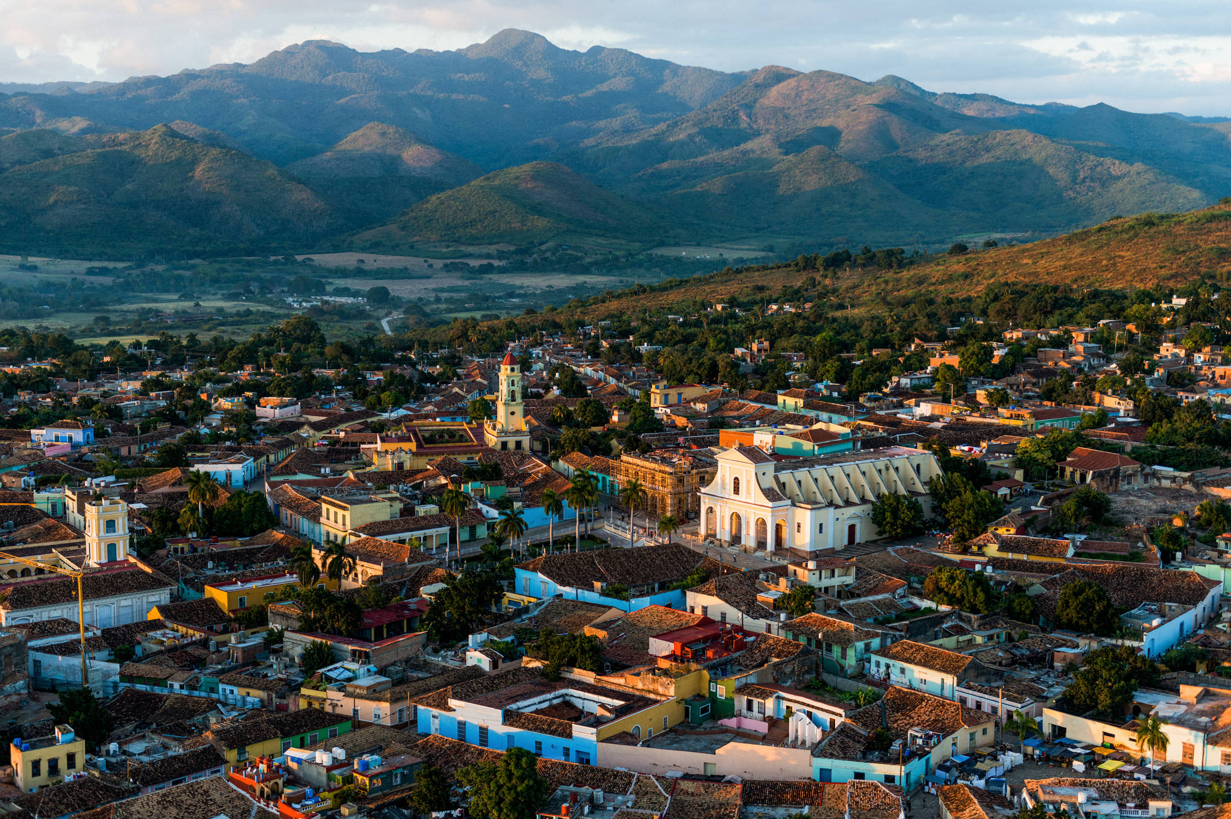 Cuba, colonial town, lush green mountains, Full HD Desktop Wallpaper
