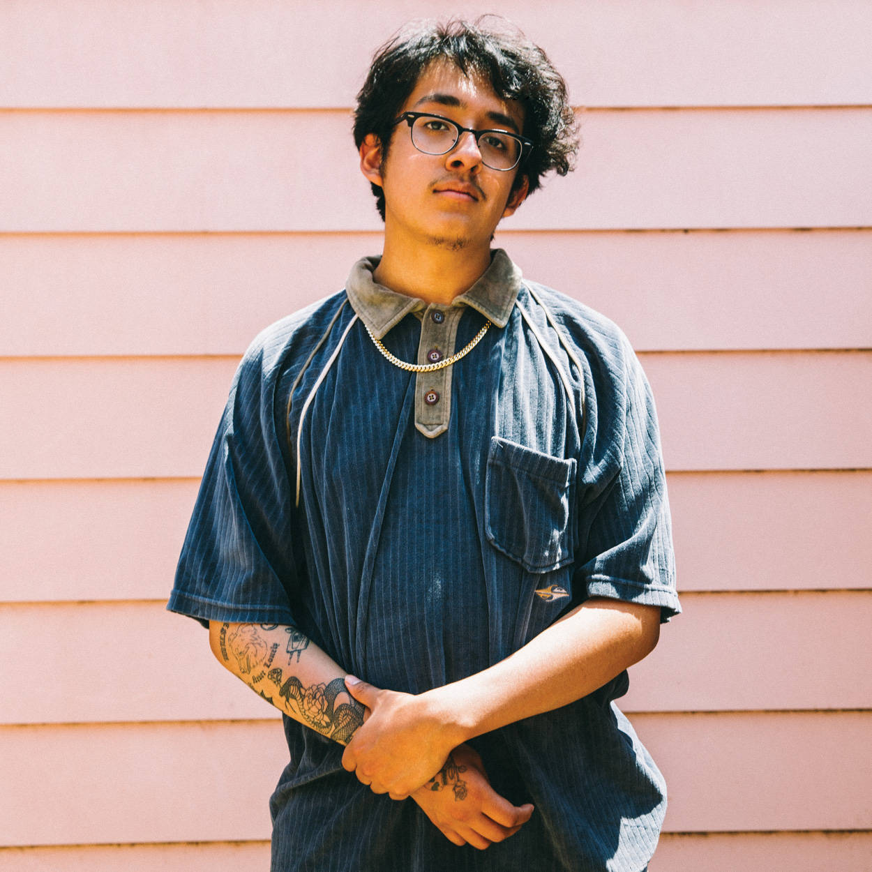 Cuco, glasses, tattoos, SD Desktop Wallpaper