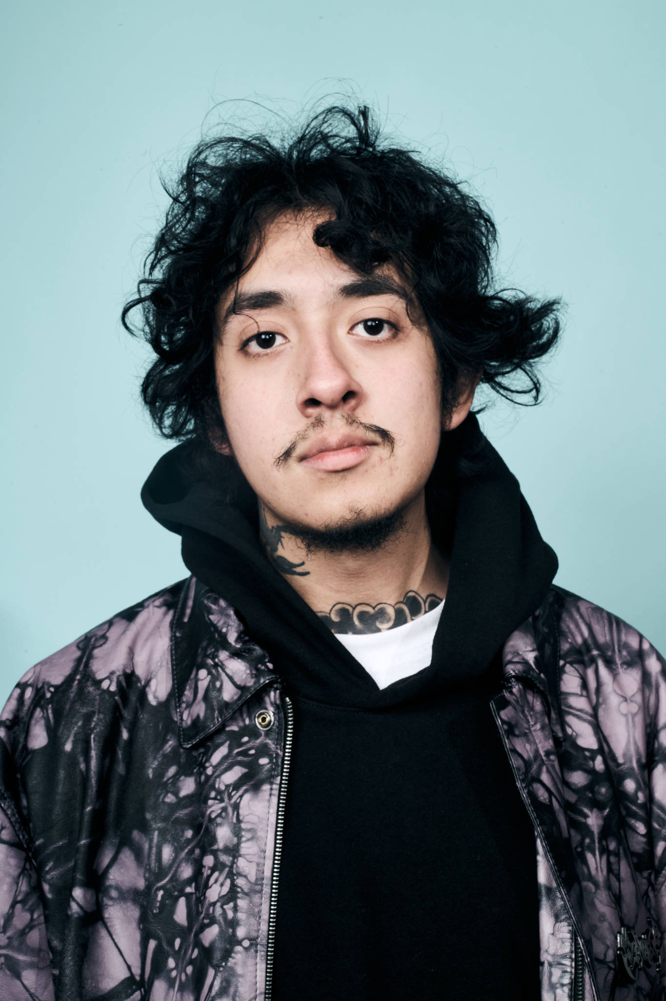 Cuco, curly black hair, neck tattoos, Full HD Phone Wallpaper