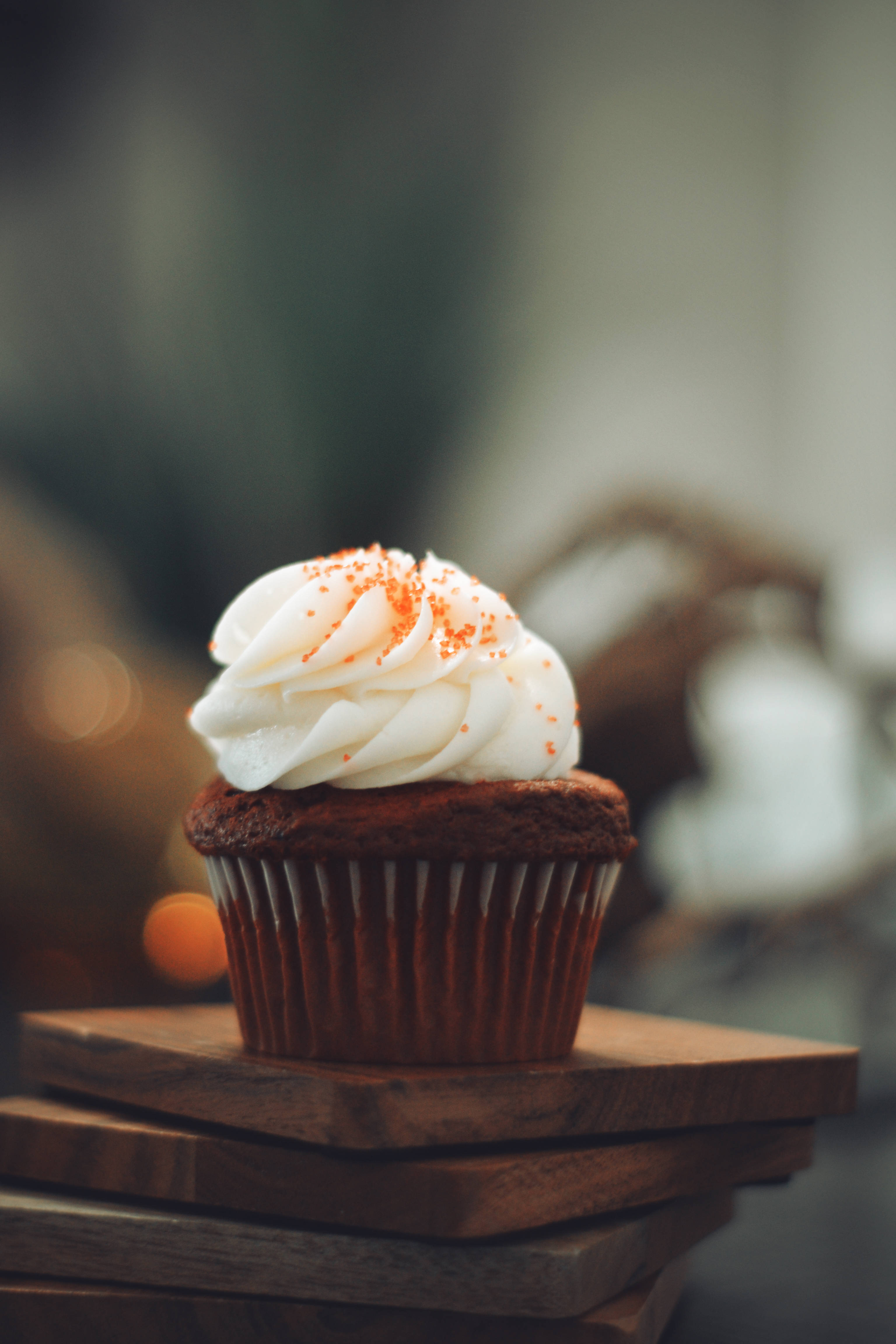 carrot cake cupcake, white frosting, orange sprinkles, 4K Phone Wallpaper