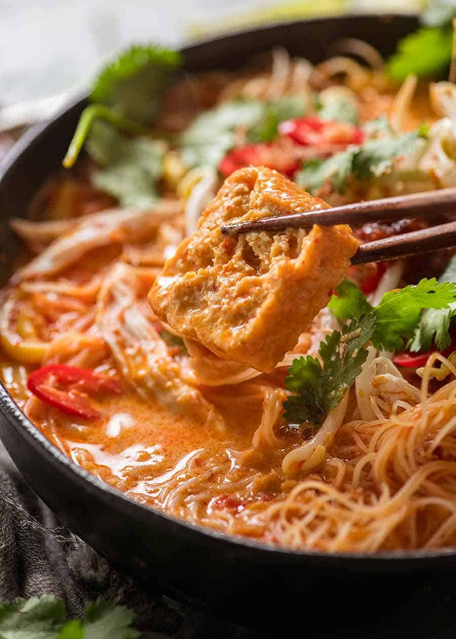 Curry Laksa, chopsticks, tofu, SD Phone Wallpaper