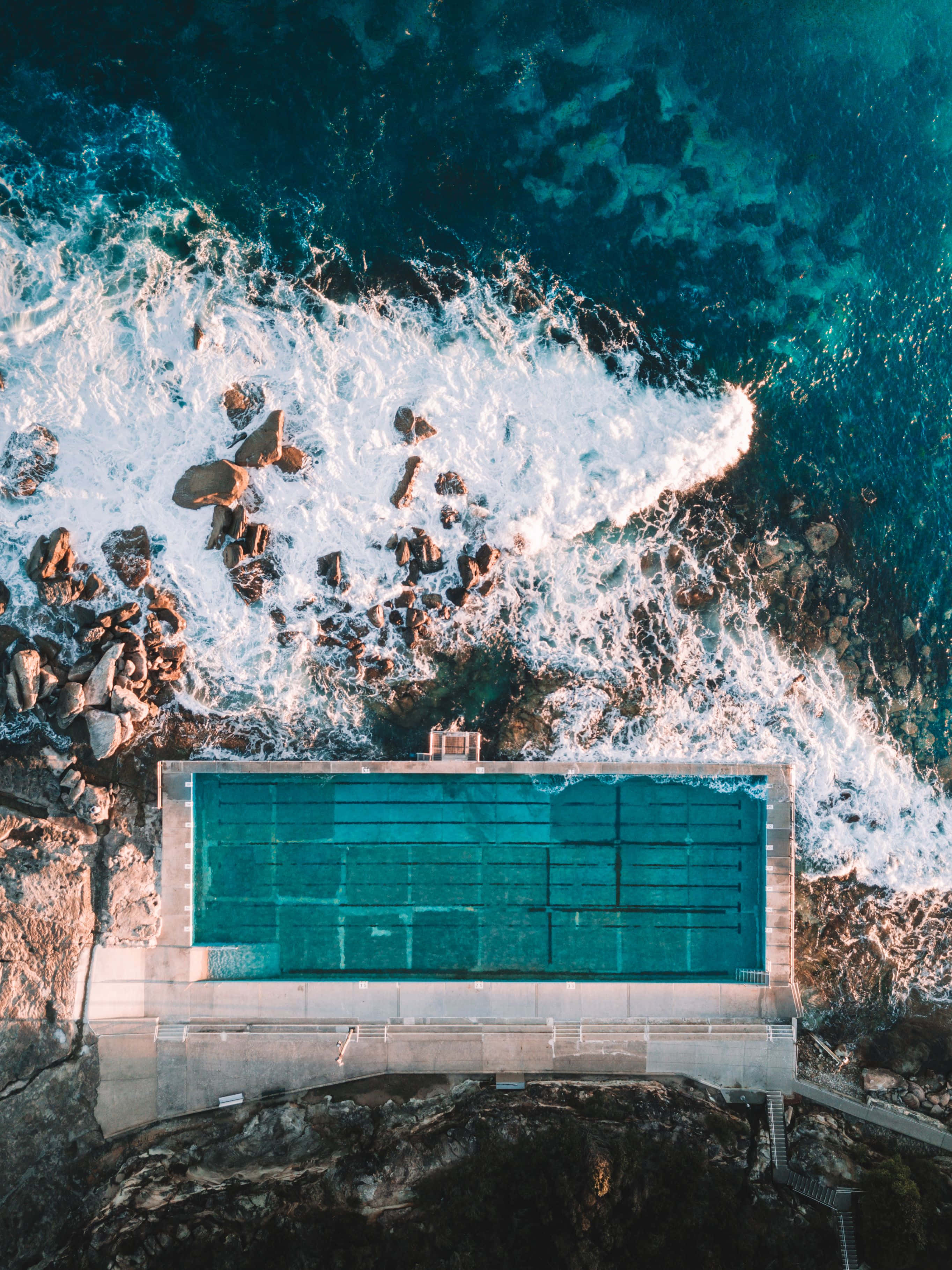 Cute Aesthetic iPad, turquoise, pool, 2K Phone Wallpaper