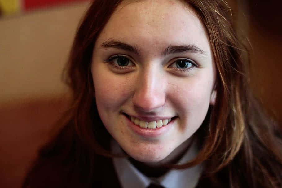 cute aesthetic teenage, close up smile, freckles, SD Desktop Wallpaper