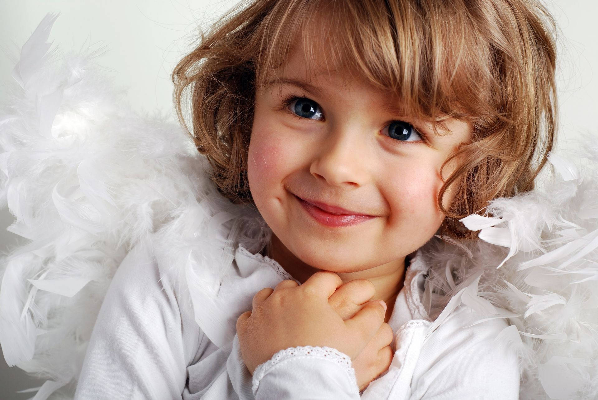 Pretty Angel Smile, young girl, blue eyes, Full HD Desktop Wallpaper