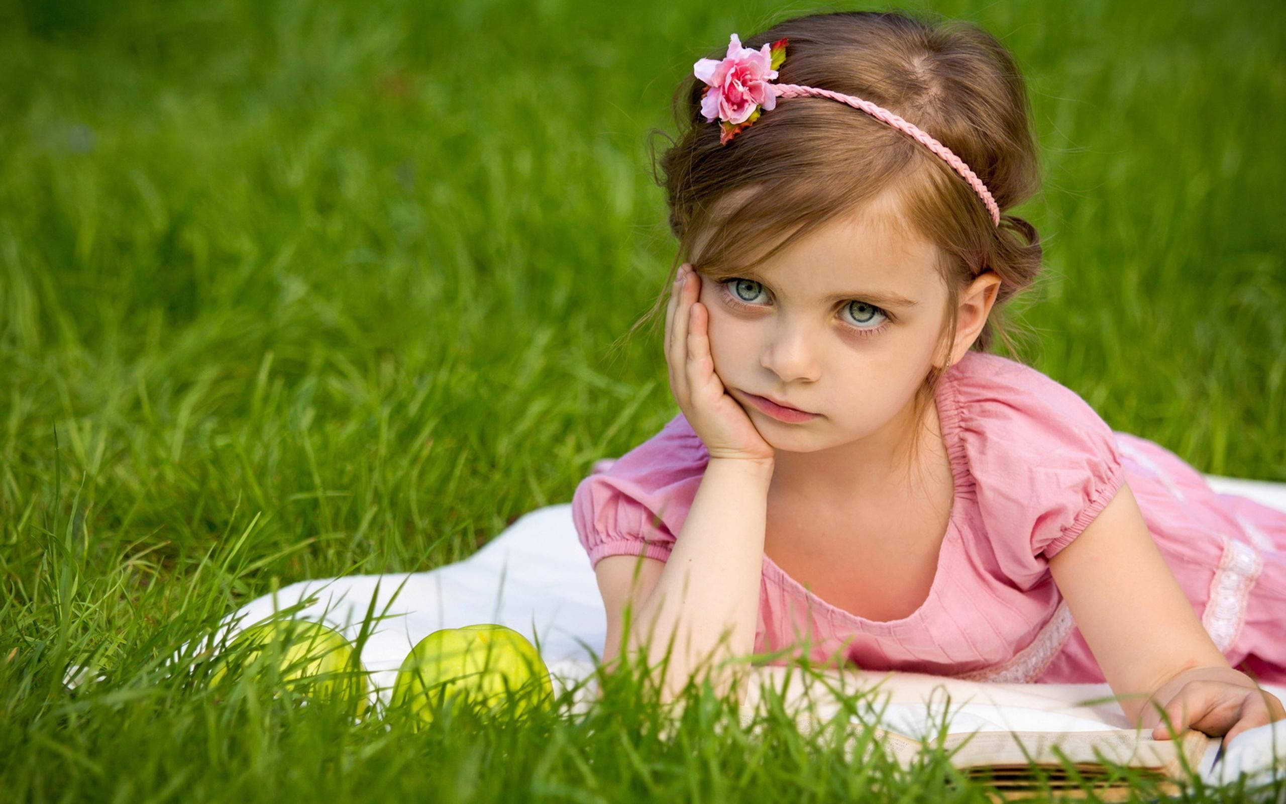 cute baby girl, pink dress, grass, 2K Desktop Wallpaper