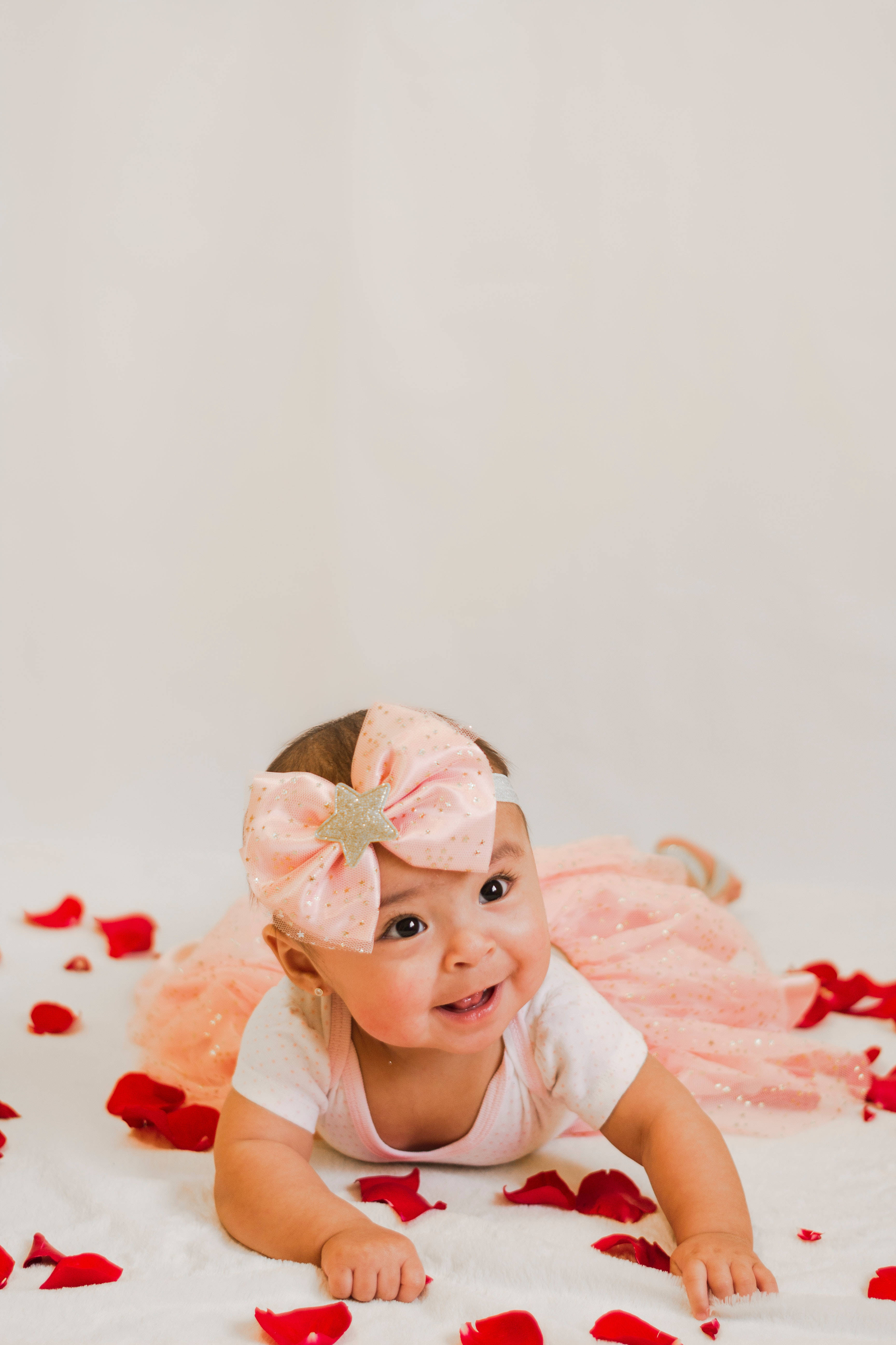 pink dress, bow, pink tutu, 5K Phone Wallpaper