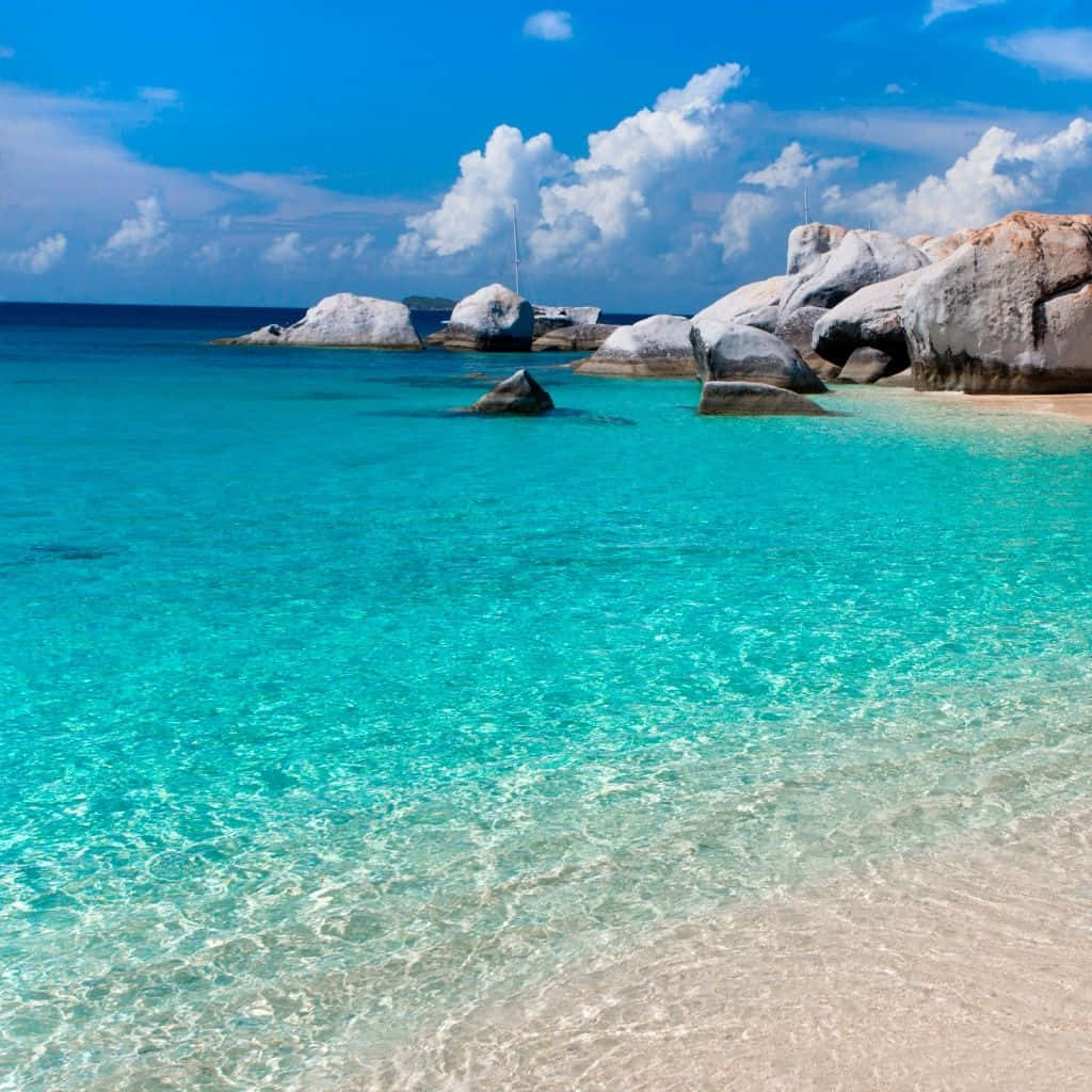Cute Summer Beach, turquoise water, white rocks, SD Desktop Wallpaper