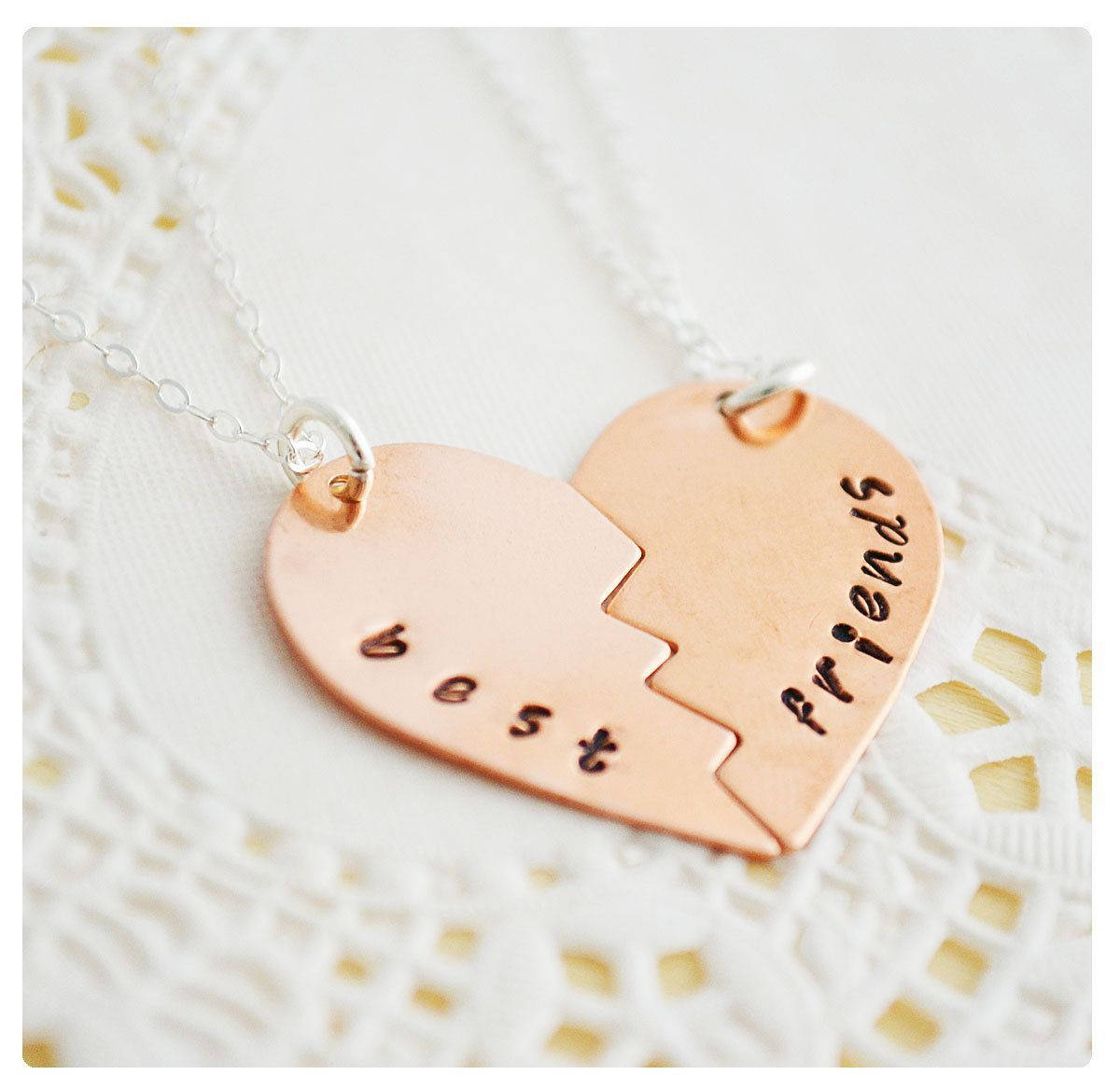 cute best friend, heart necklace, copper heart-shaped pendant, SD Desktop Wallpaper