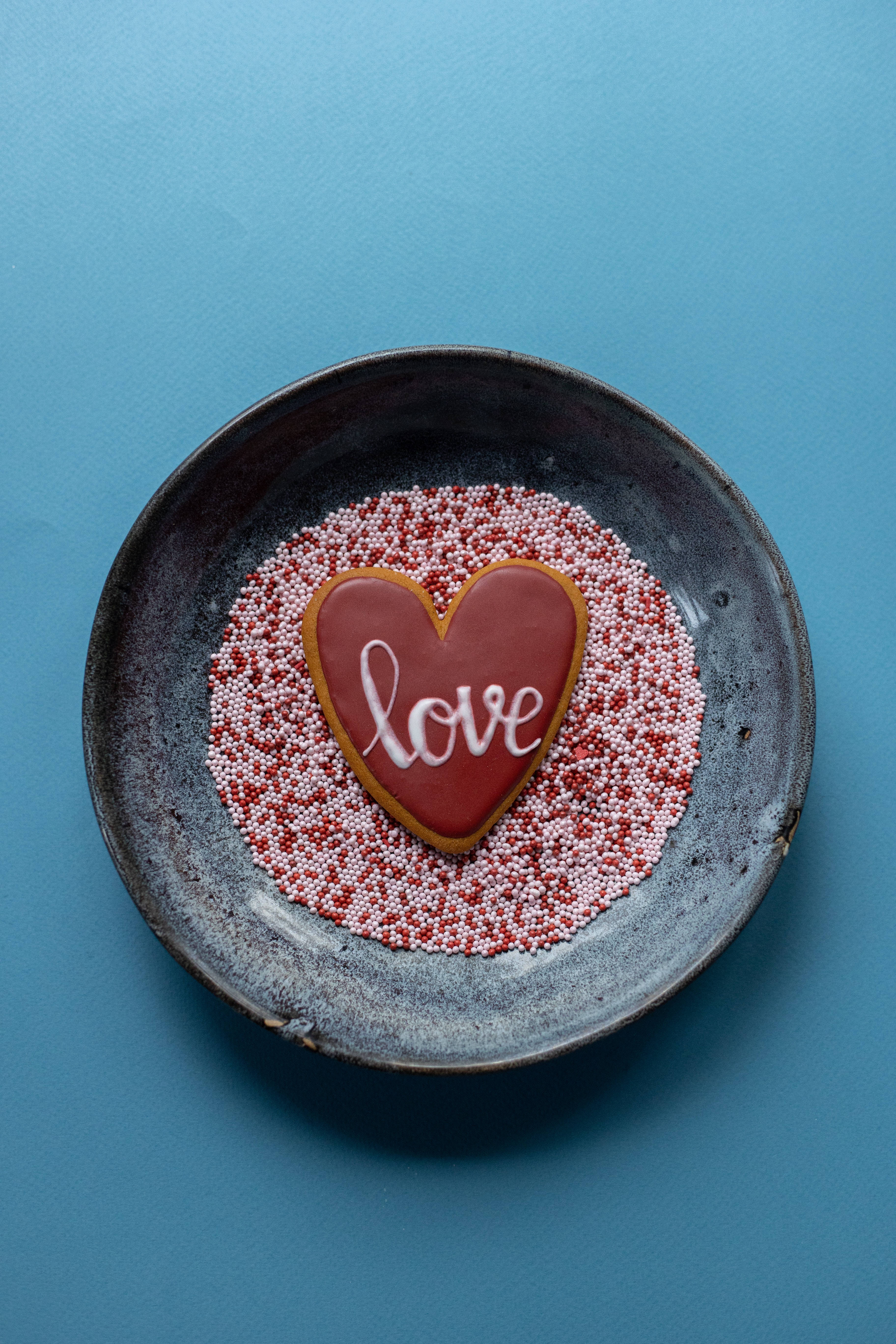 cute blue plated heart cookie, heart-shaped cookie, white icing, 5K Phone Wallpaper