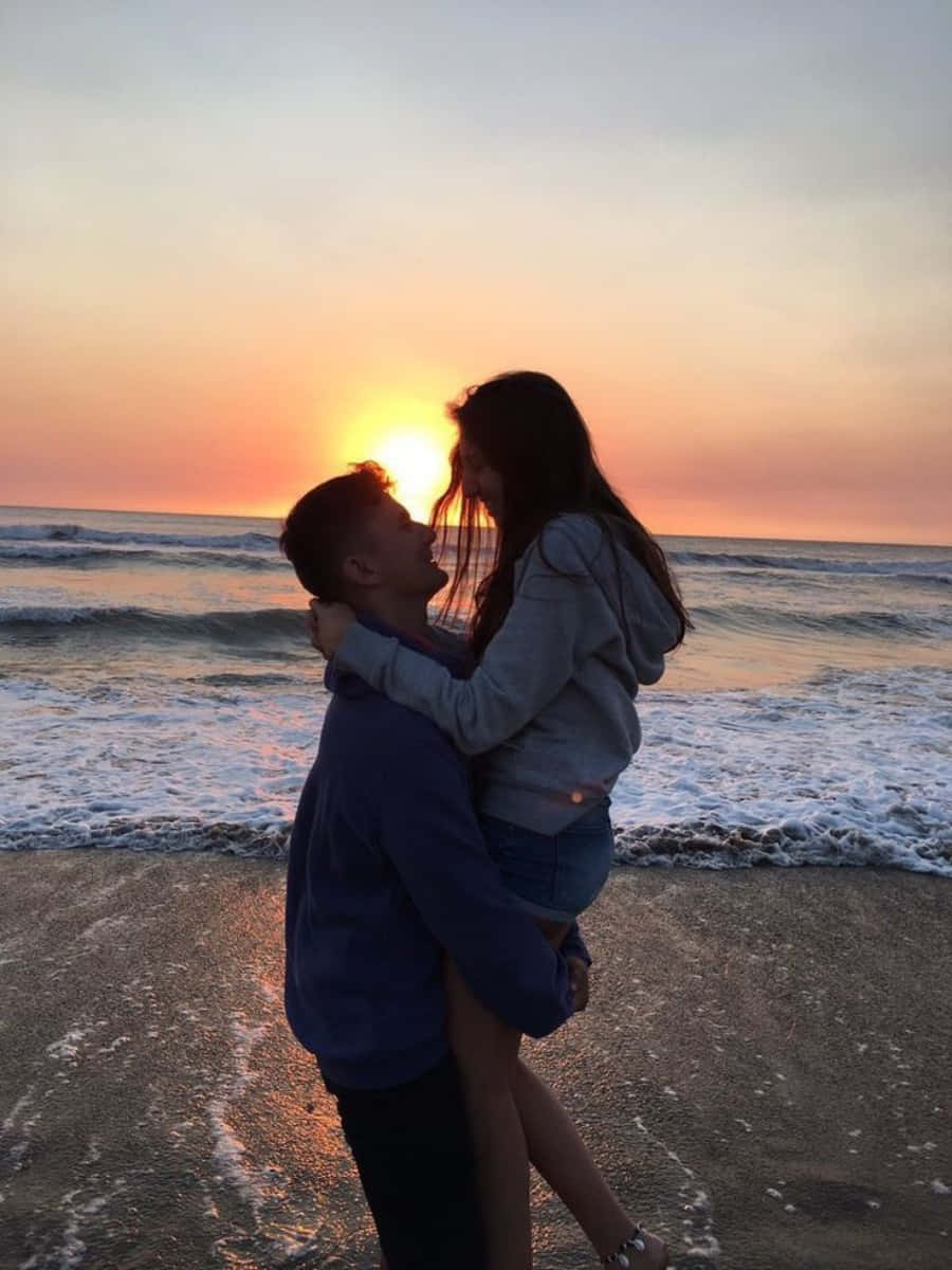 cute boyfriend, girlfriend, beach, SD Phone Wallpaper