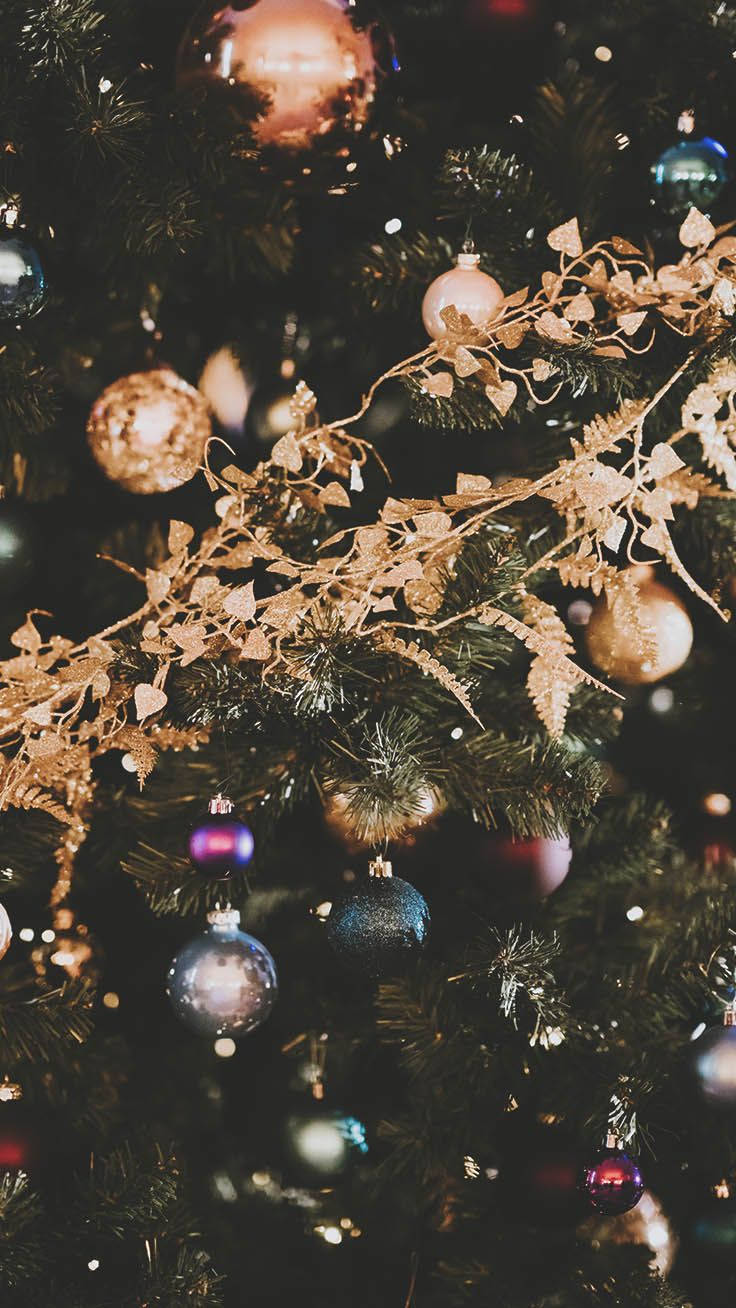 Cute Christmas iPhone, gold designs, decorated christmas tree, HD Phone Wallpaper