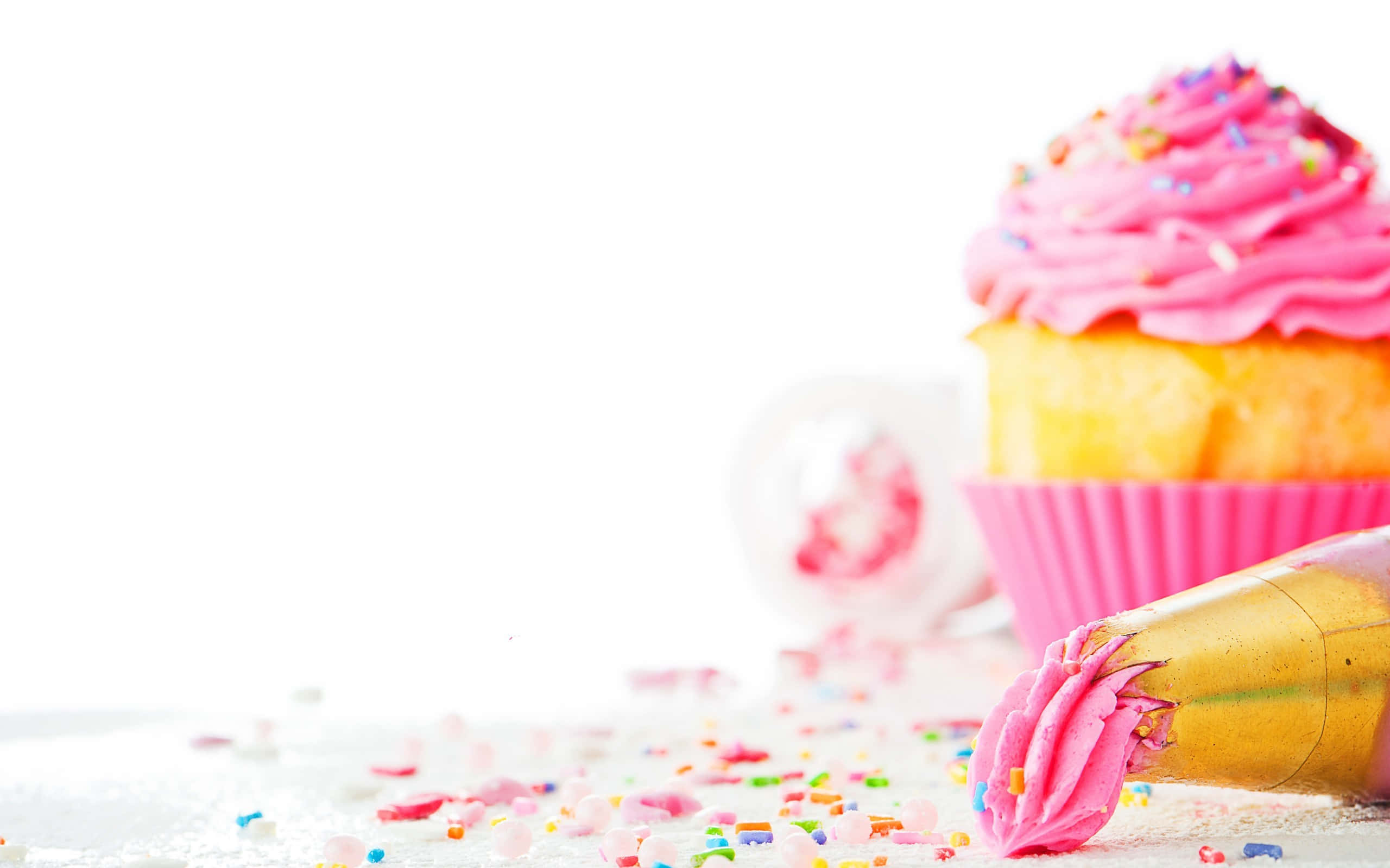 Cute Cupcake, pink frosted cupcake, rainbow sprinkles, 2K Desktop Wallpaper